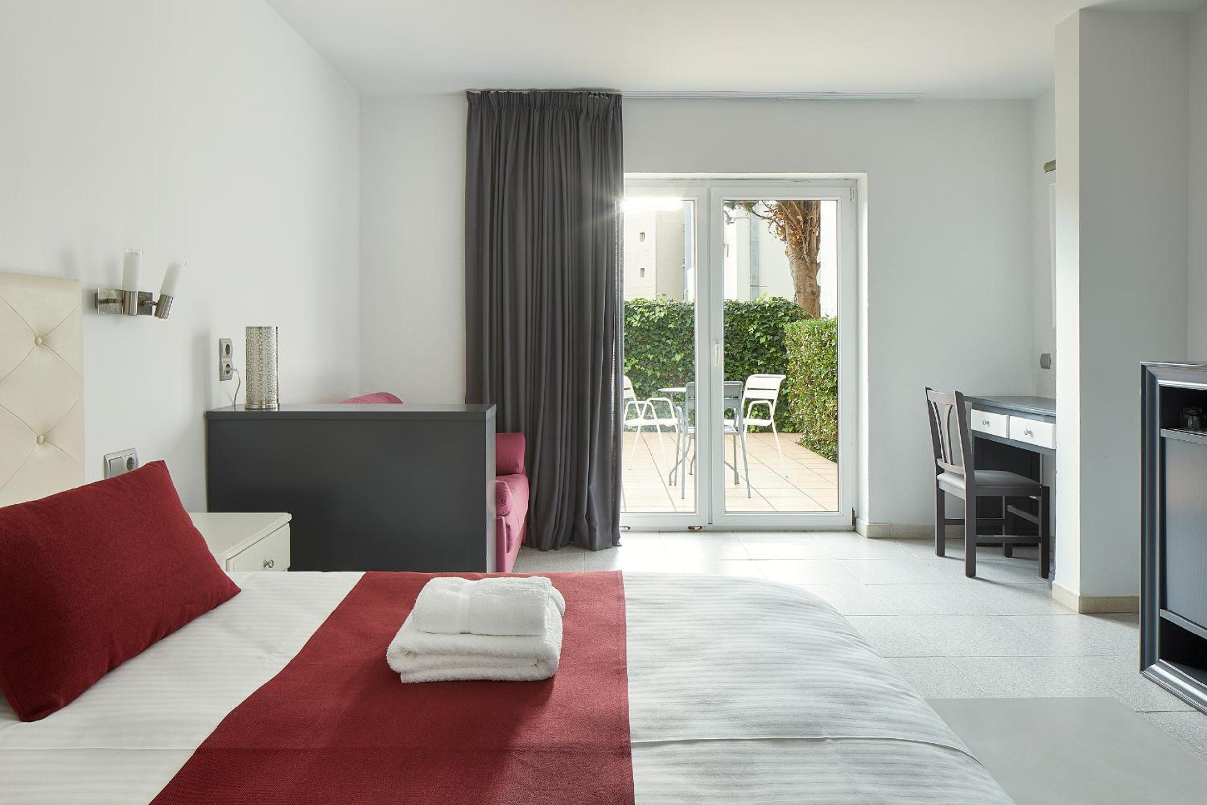 Habitación triple con terraza