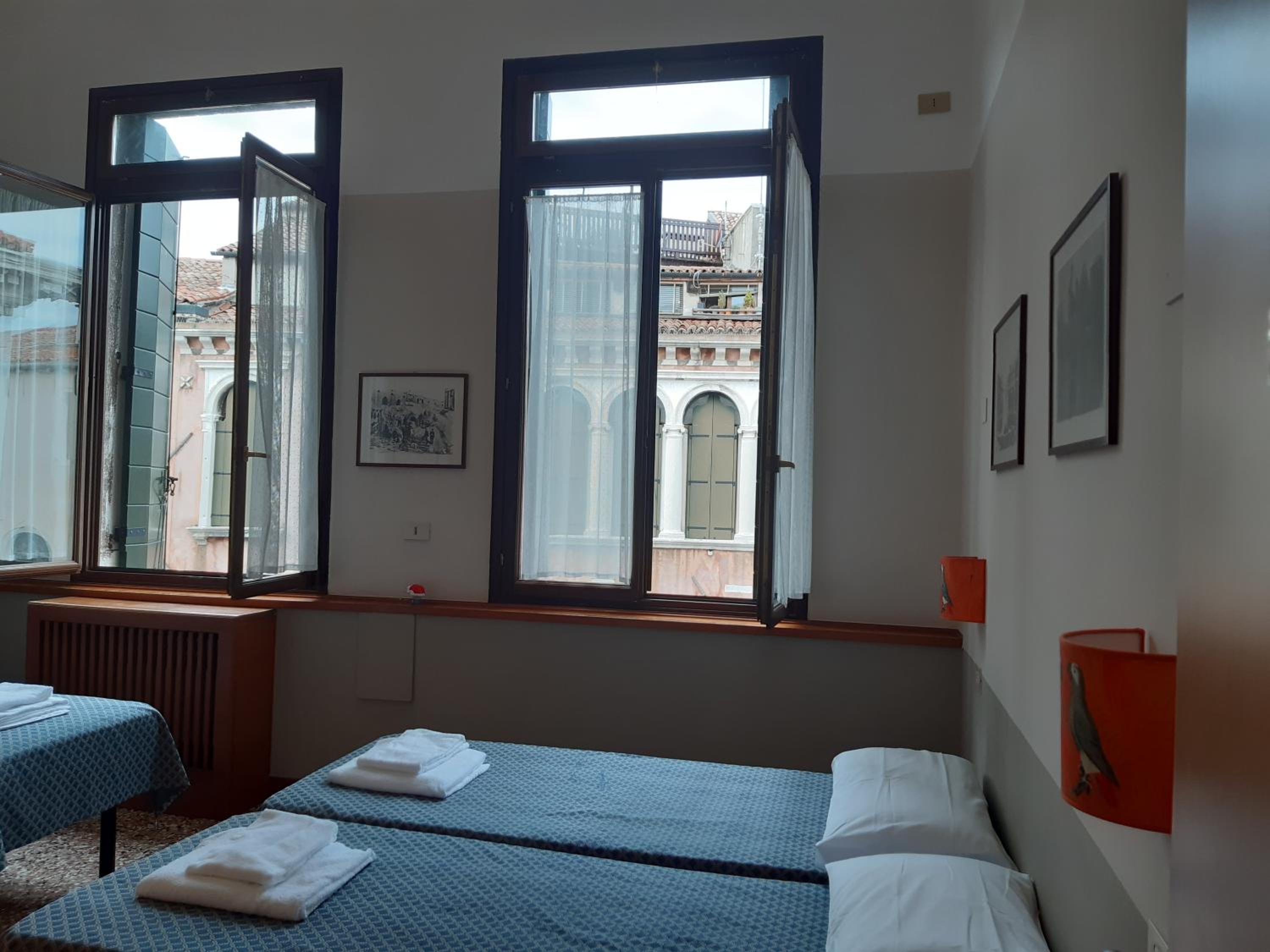 Triple Room With Bathroom photo 1