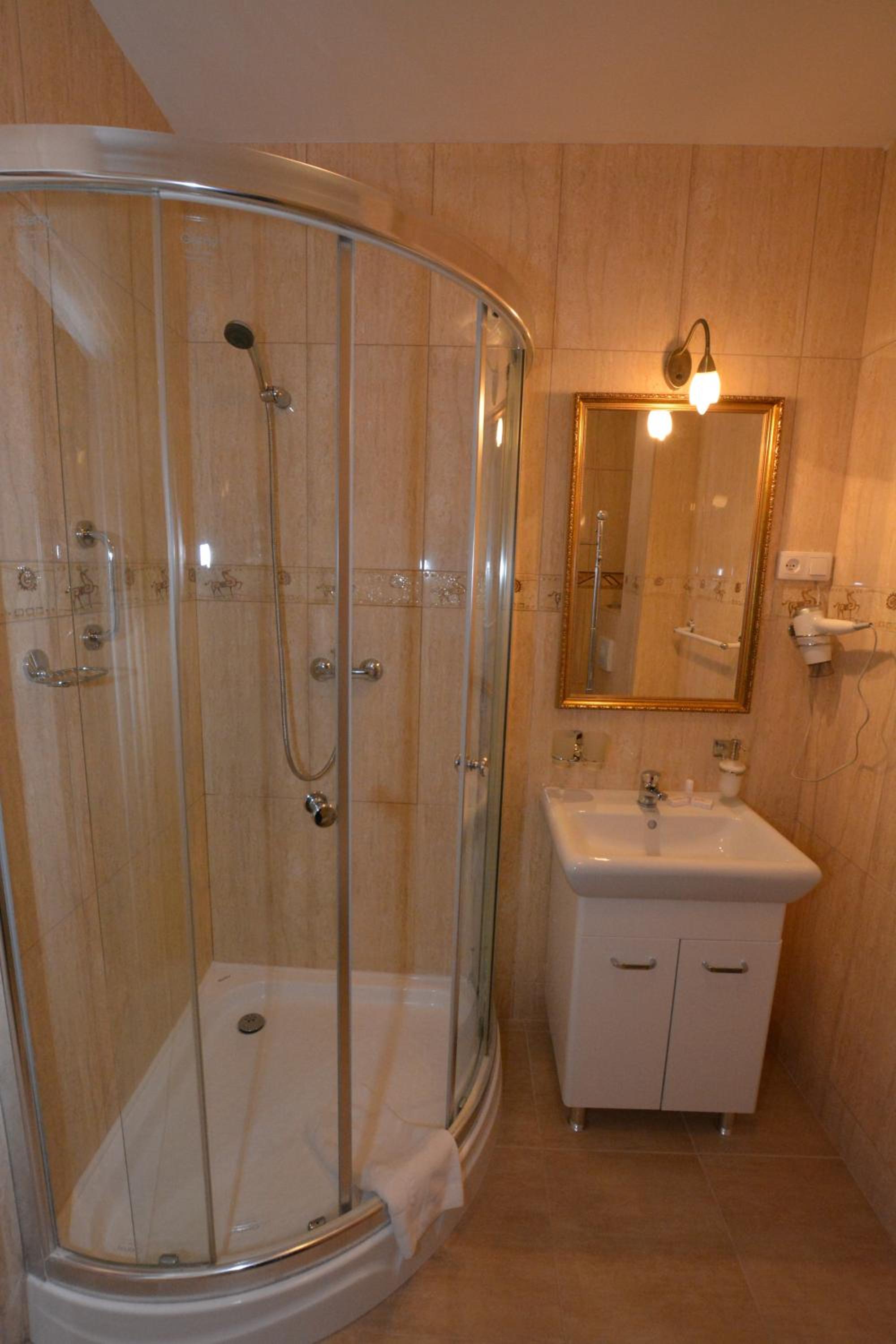 Triple Room (3 Adults) photo 3