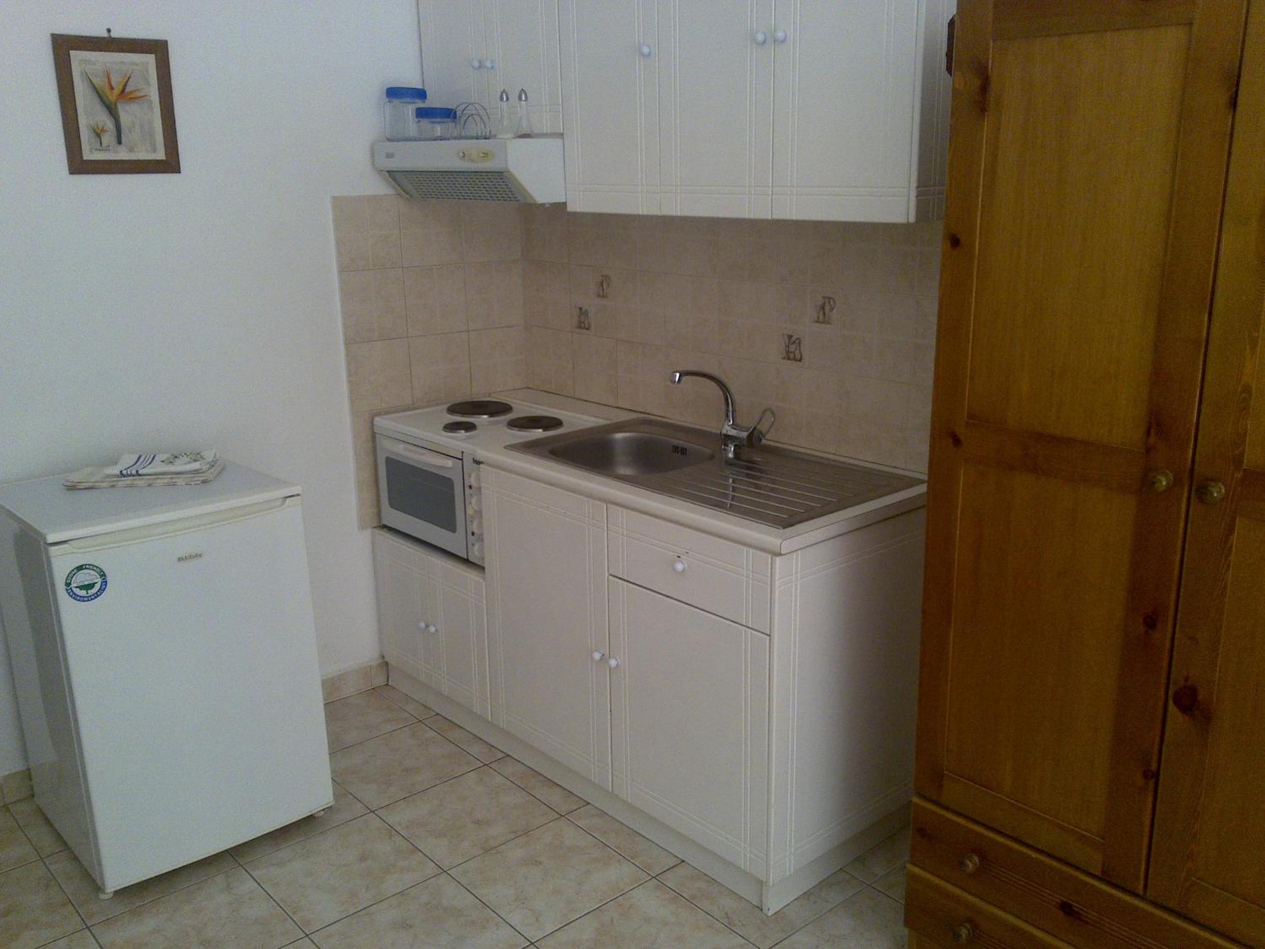 Studio with Balcony - Photo 15