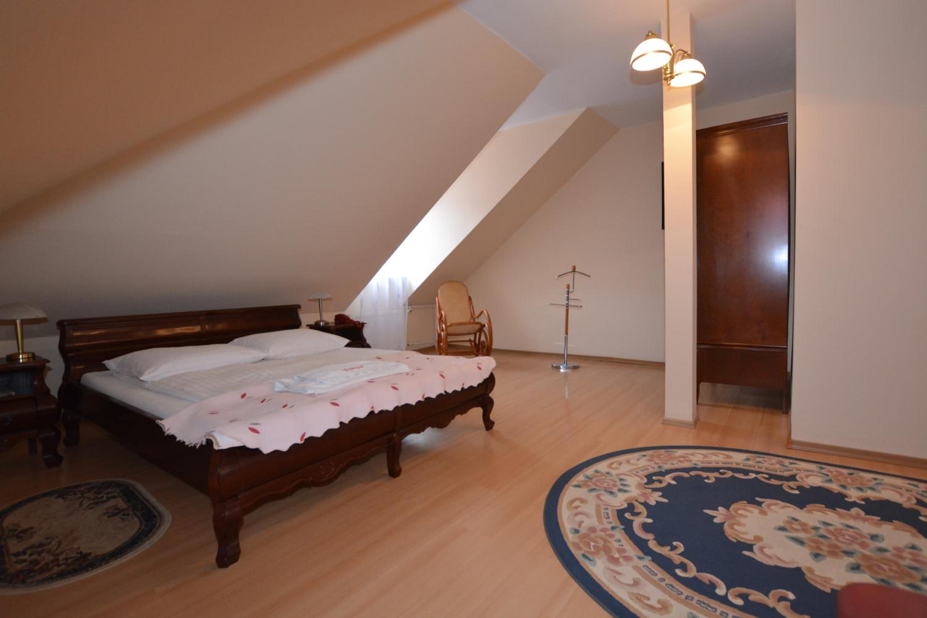 Triple Room (3 Adults) photo 2