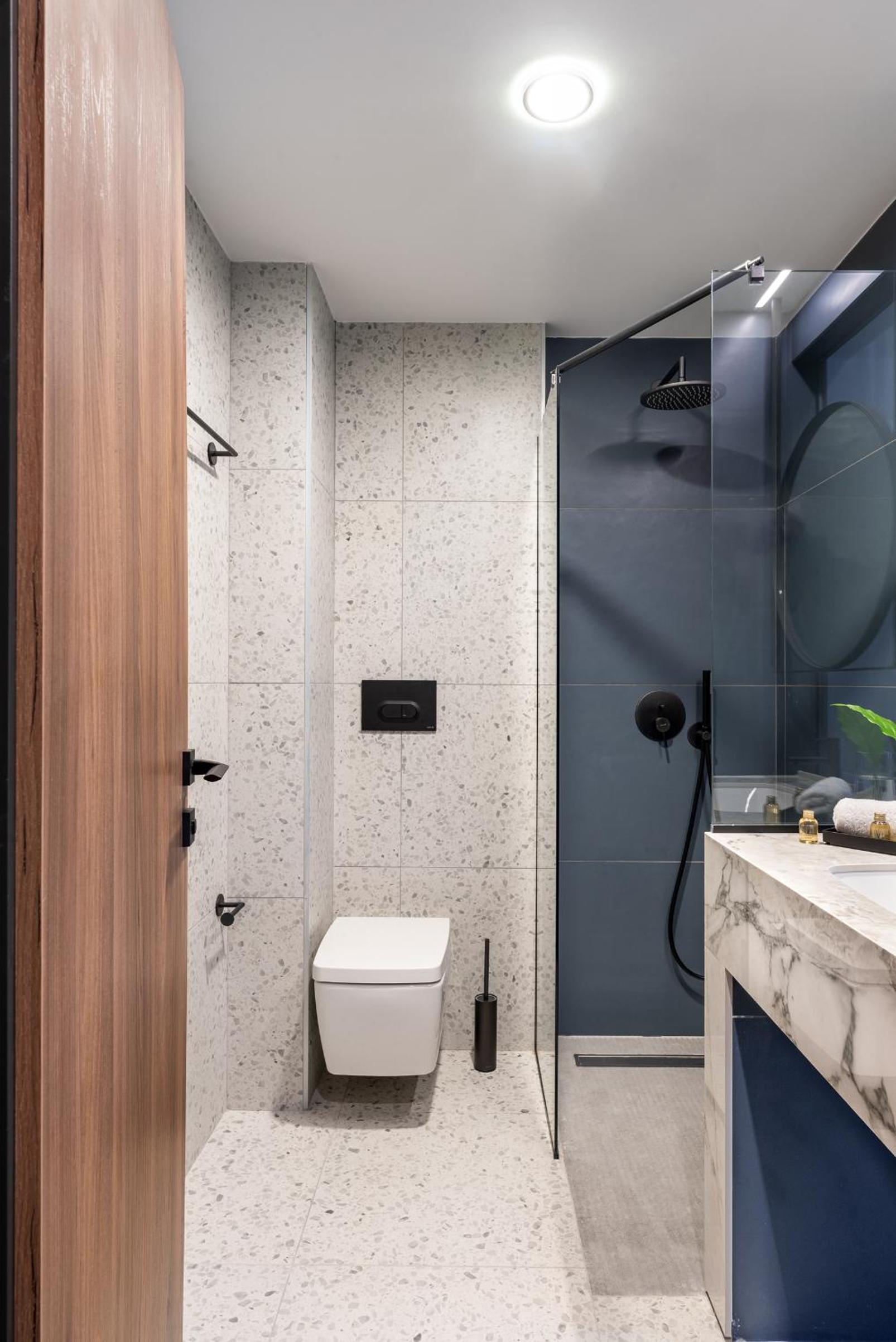Standard Double or Twin Room - Photo 14