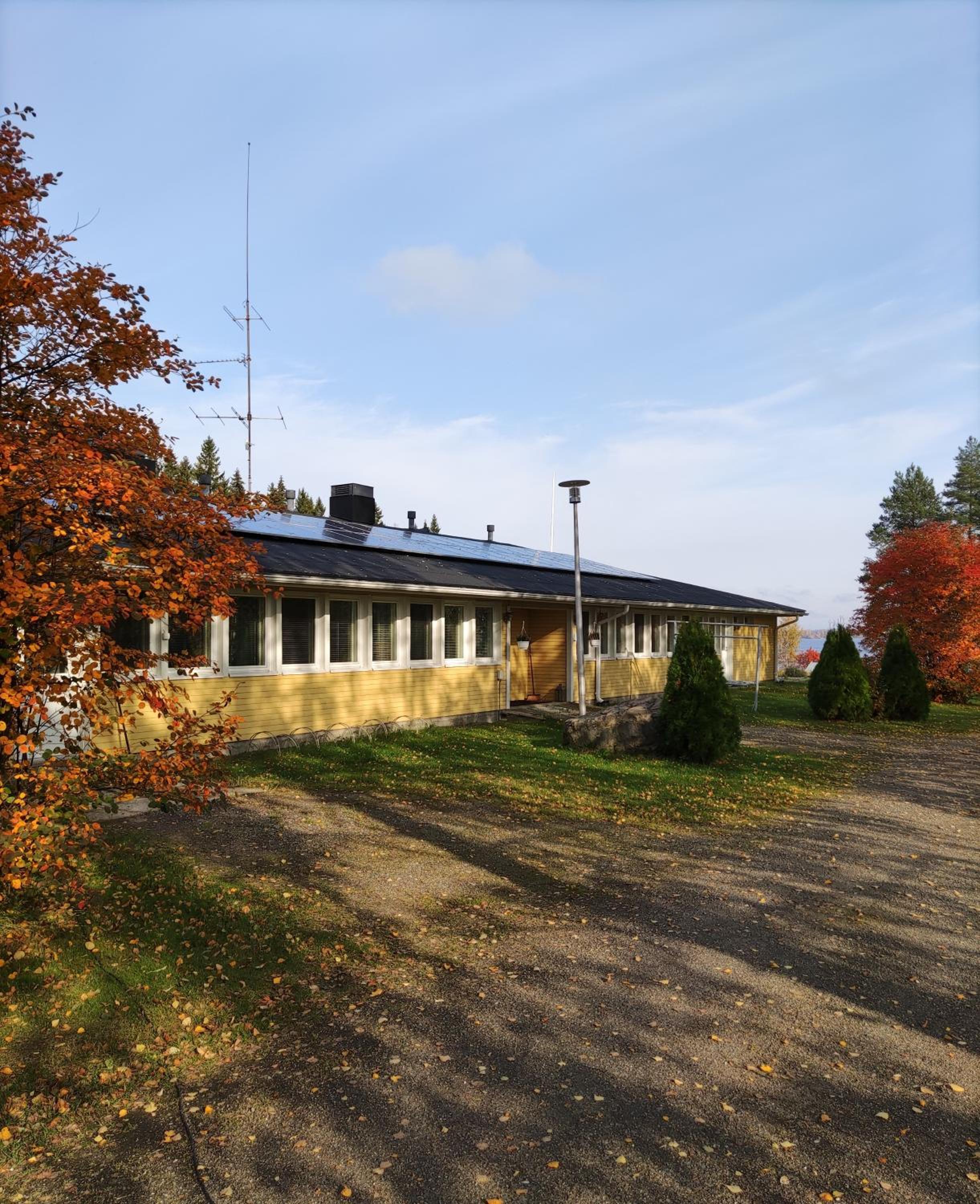 Seven-Bedroom House photo 2