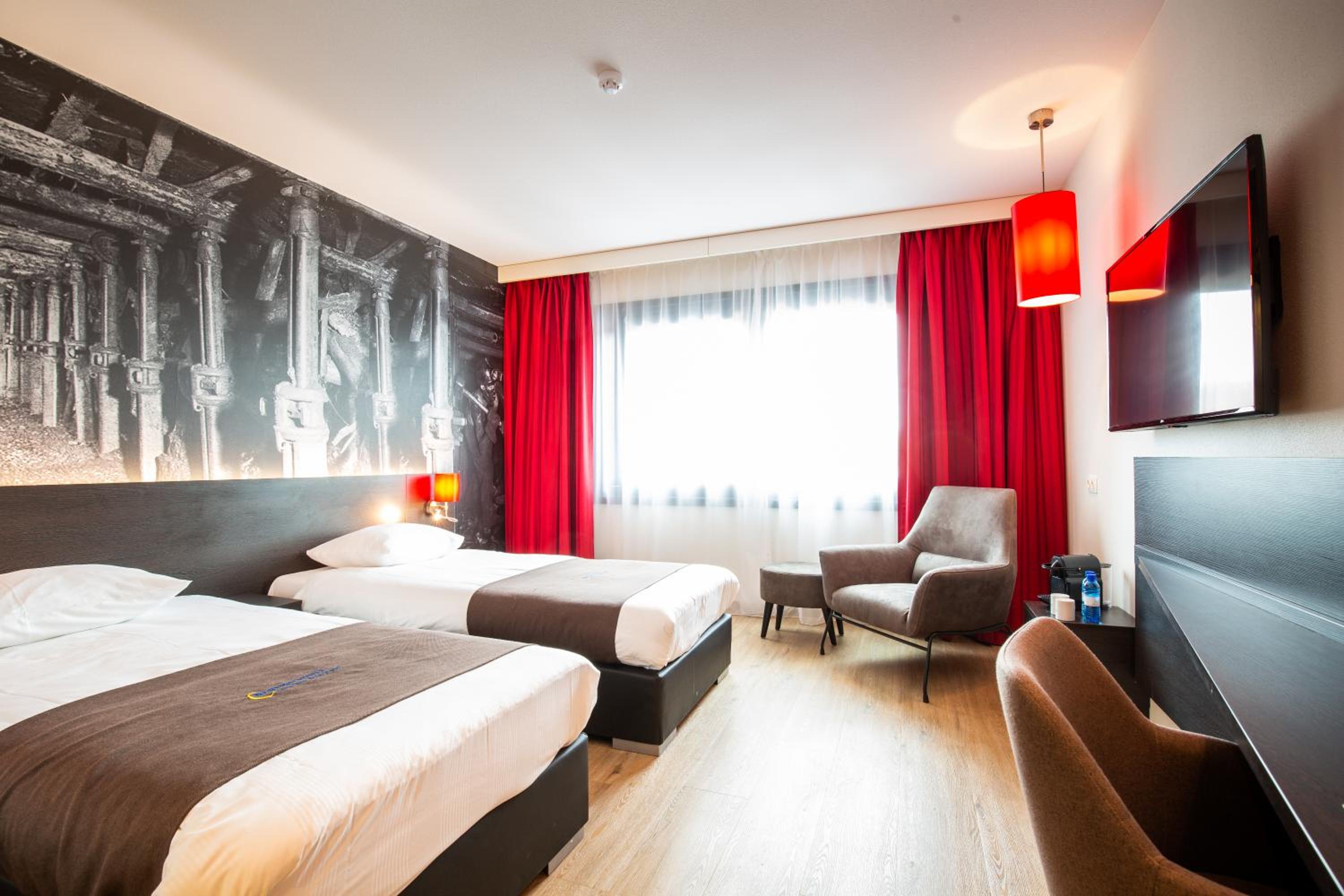 Deluxe Twin Room photo 1