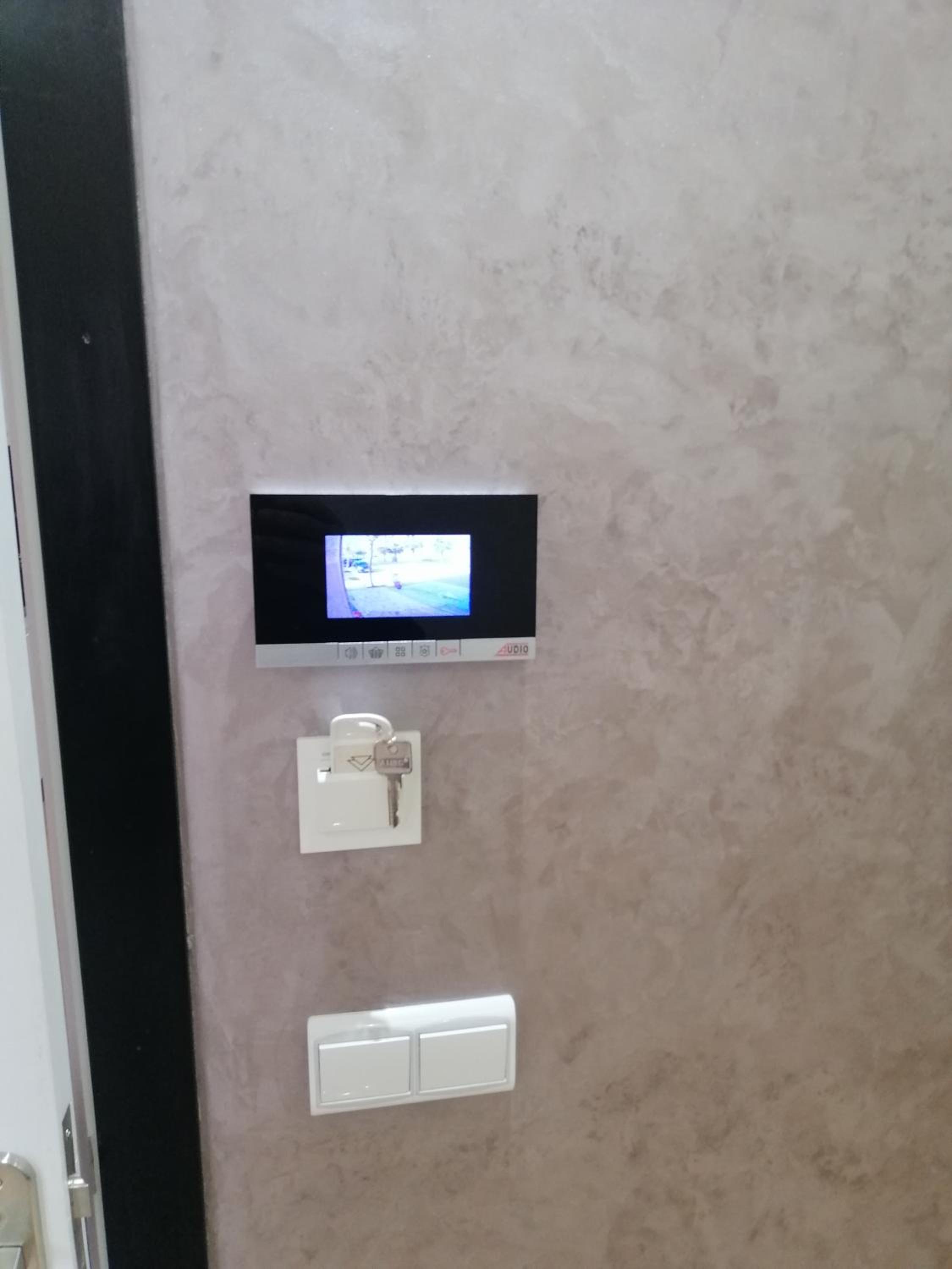 One-Bedroom Apartment - Photo 18