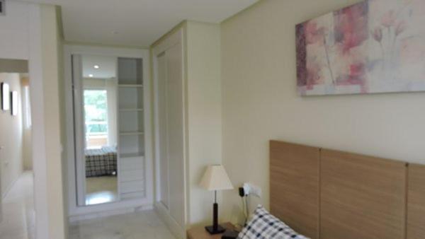 Two-Bedroom Apartment photo 2