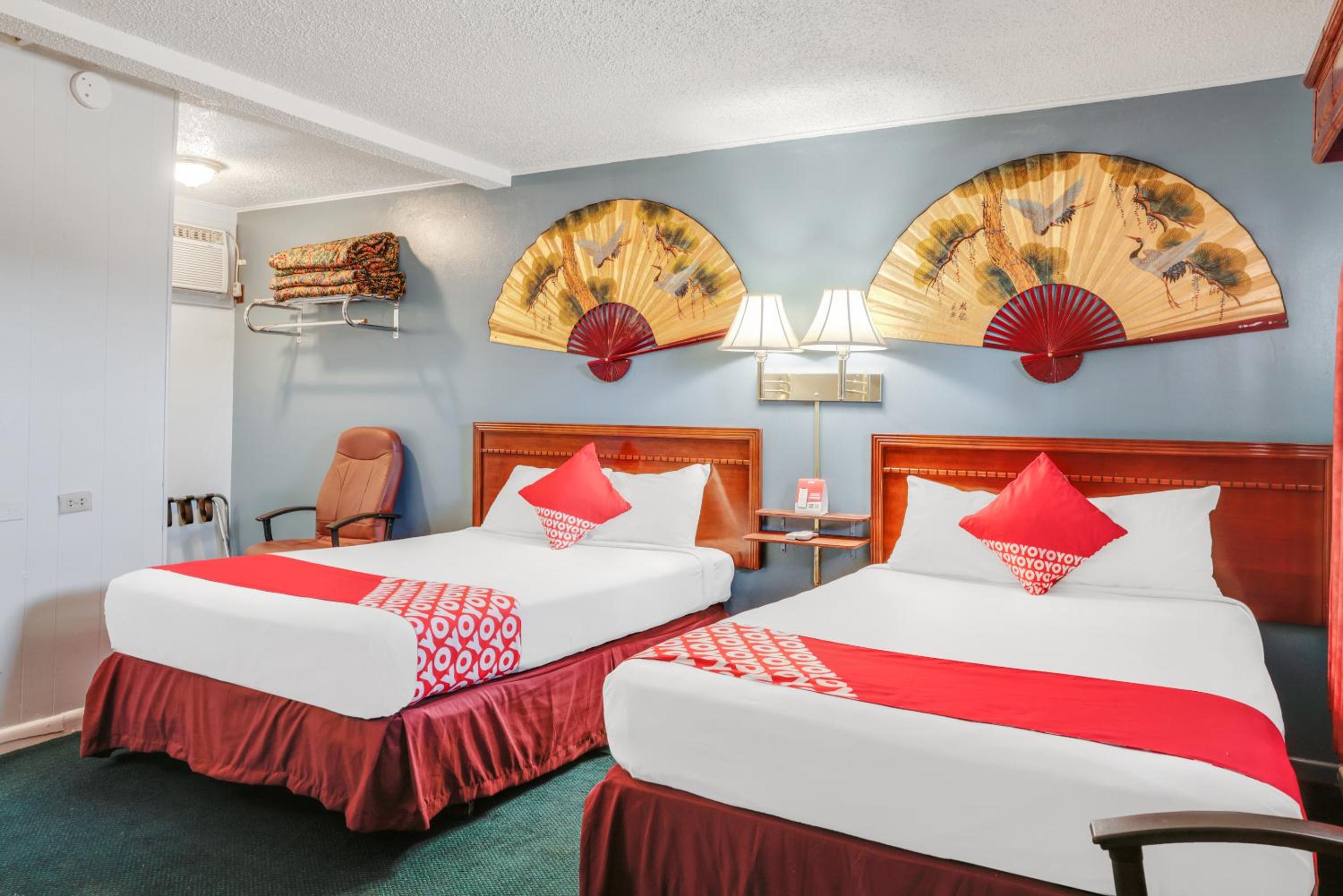 Double Room with Two Double Beds - Photo 1