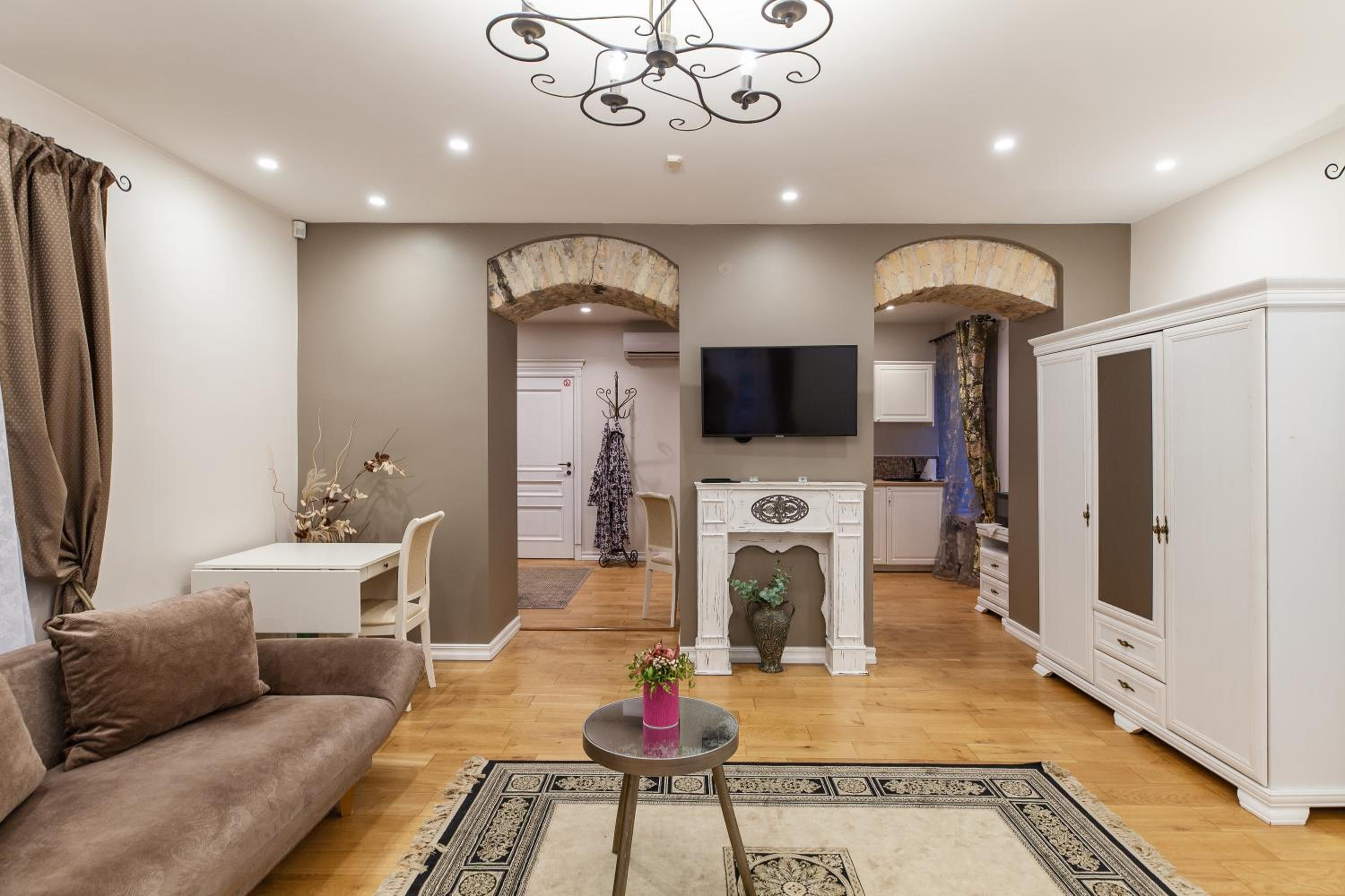 Apartment - Ground Floor photo 3