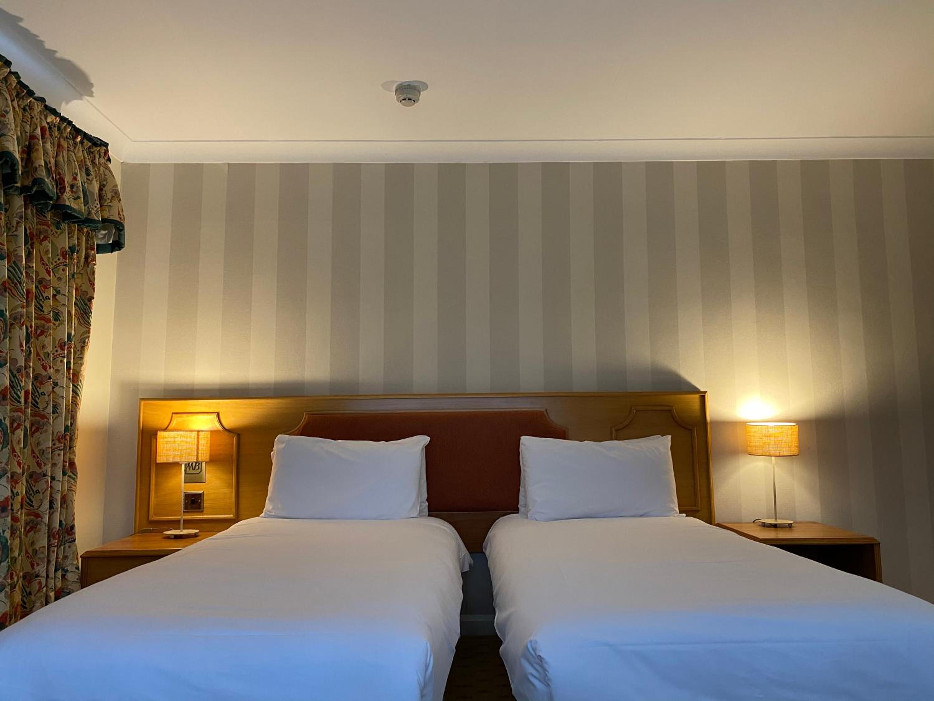 Twin Room - Photo 2