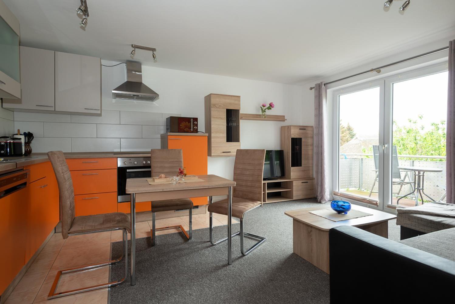 One-Bedroom Apartment - 1 - Photo 3