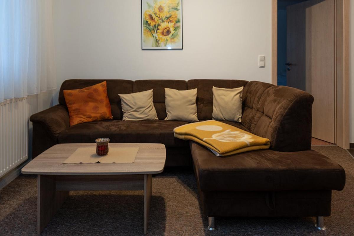 One-Bedroom Apartment - 4 - Photo 3