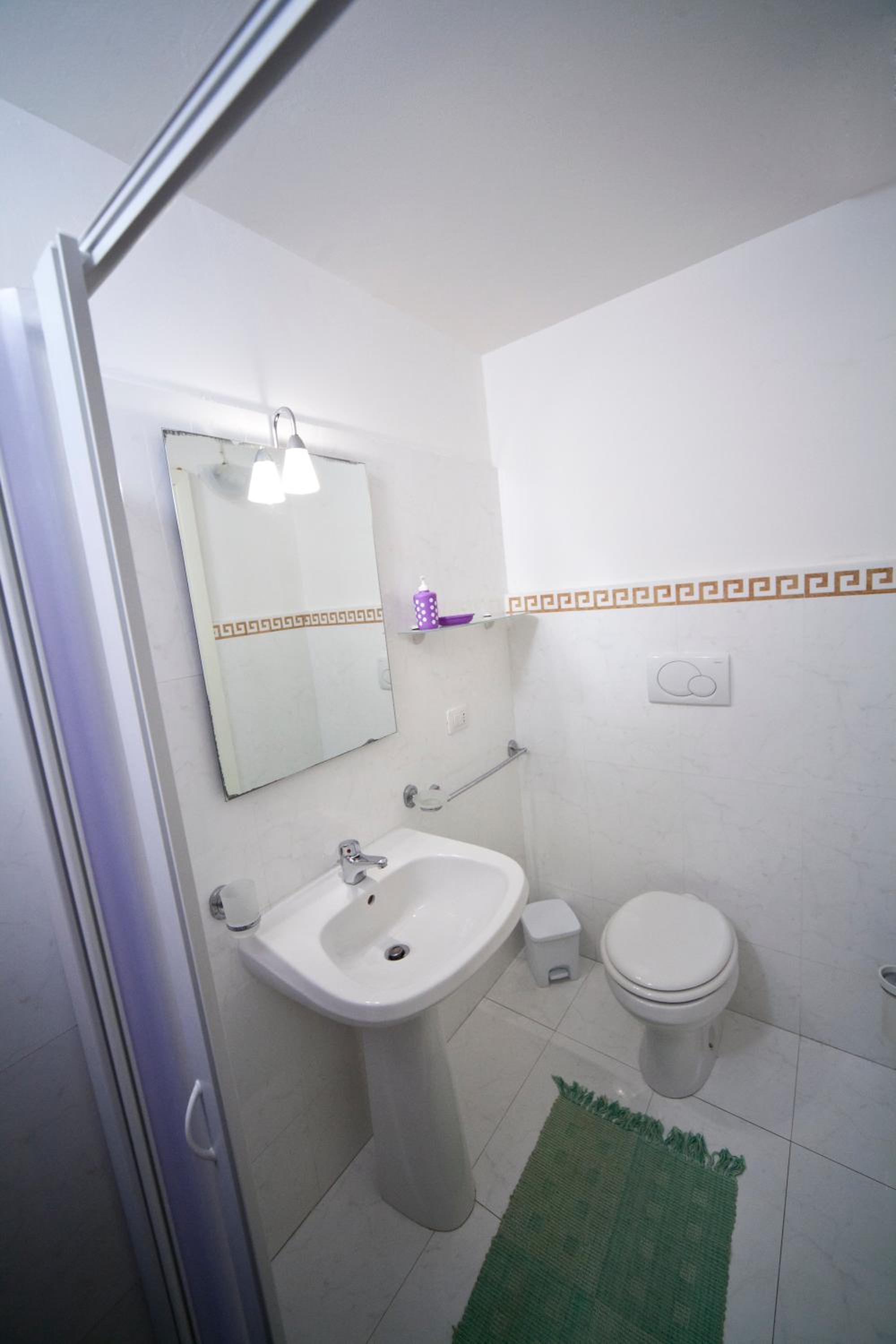 Deluxe Double Room - Photo 7