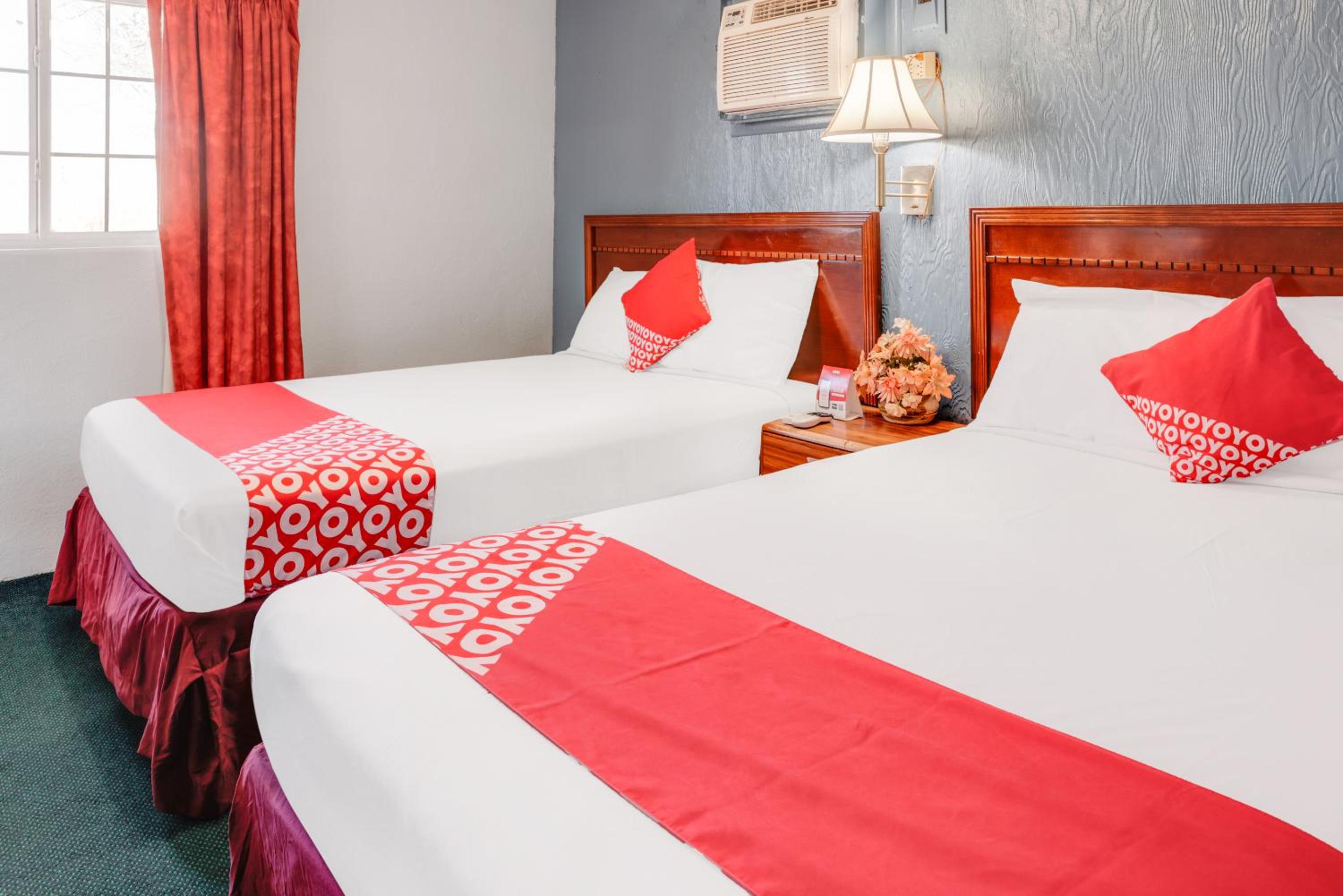 1 Queen Bed & 2 Full Bed Smoking - Photo 5