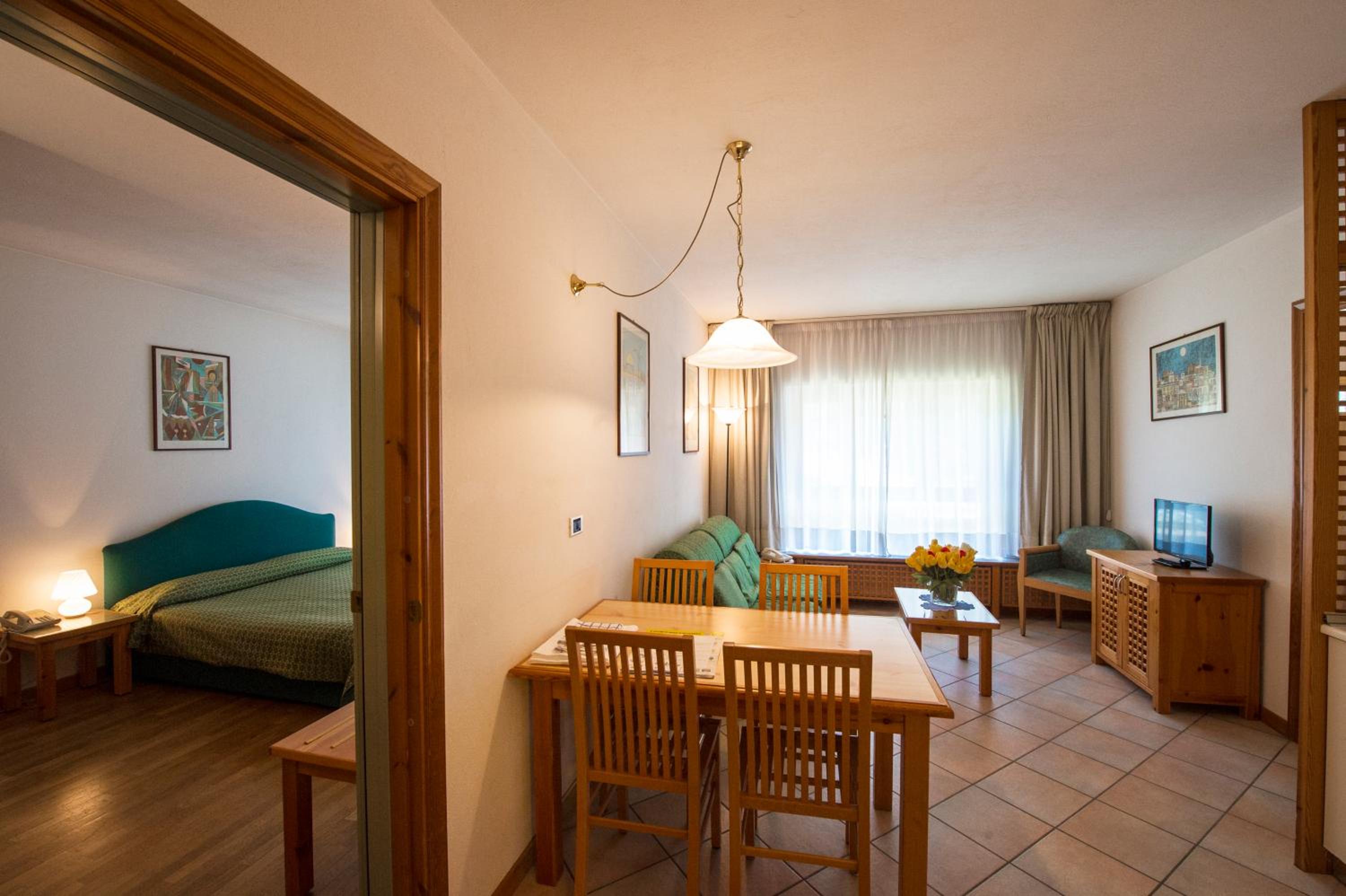 Two-Bedroom Apartment (6 Adults)