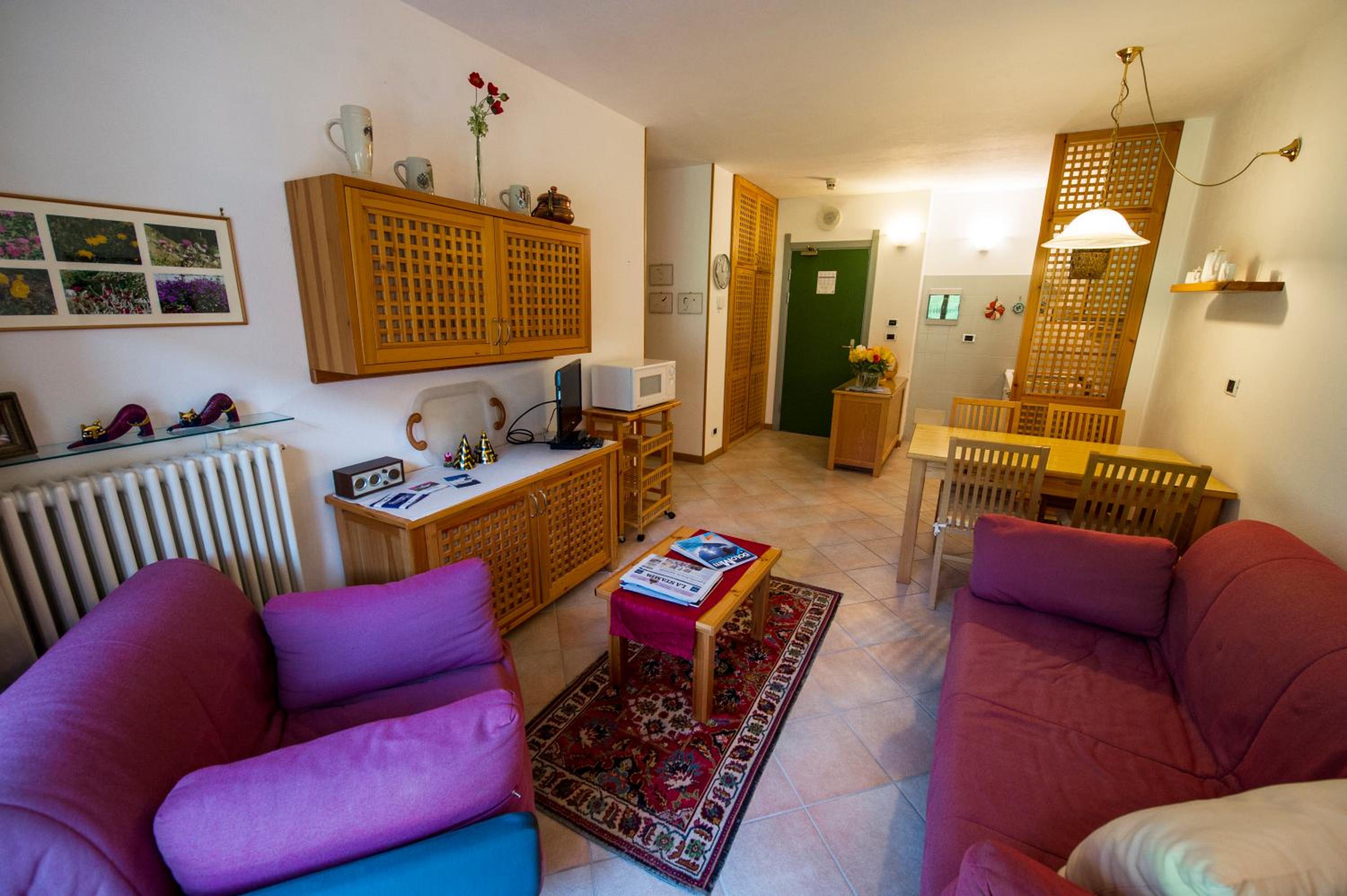 One-Bedroom Apartment (4 Adults)
