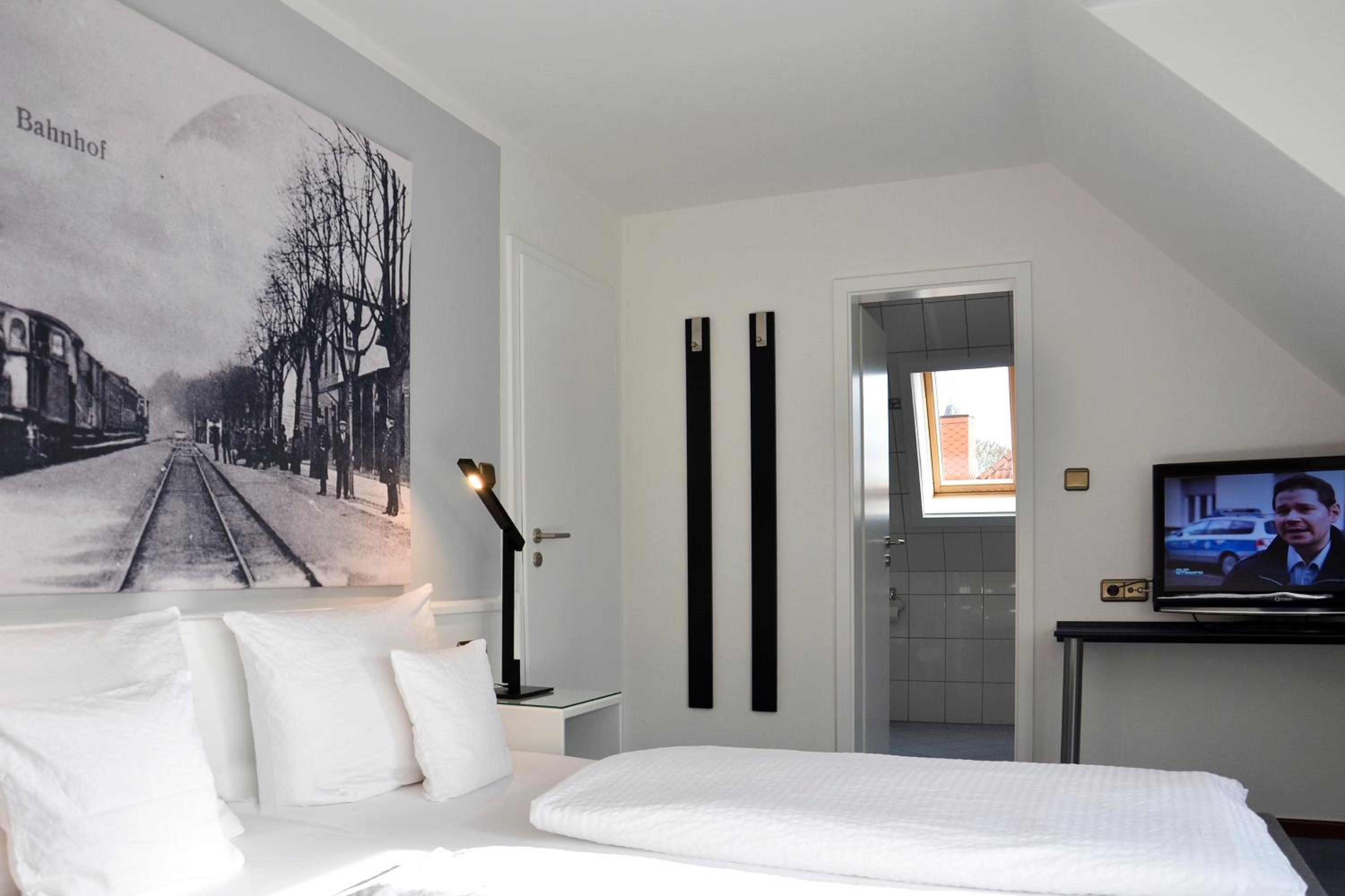 Double Room with Private Bathroom photo 1