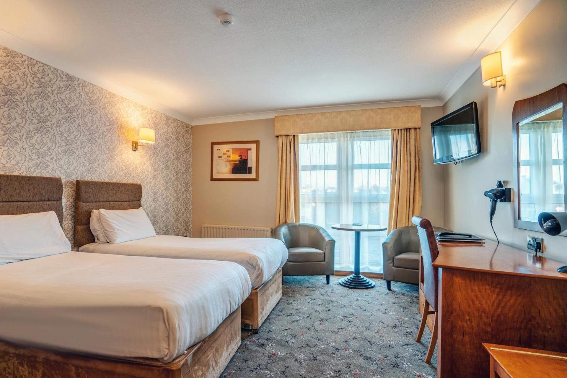 Twin Room with River View photo 1