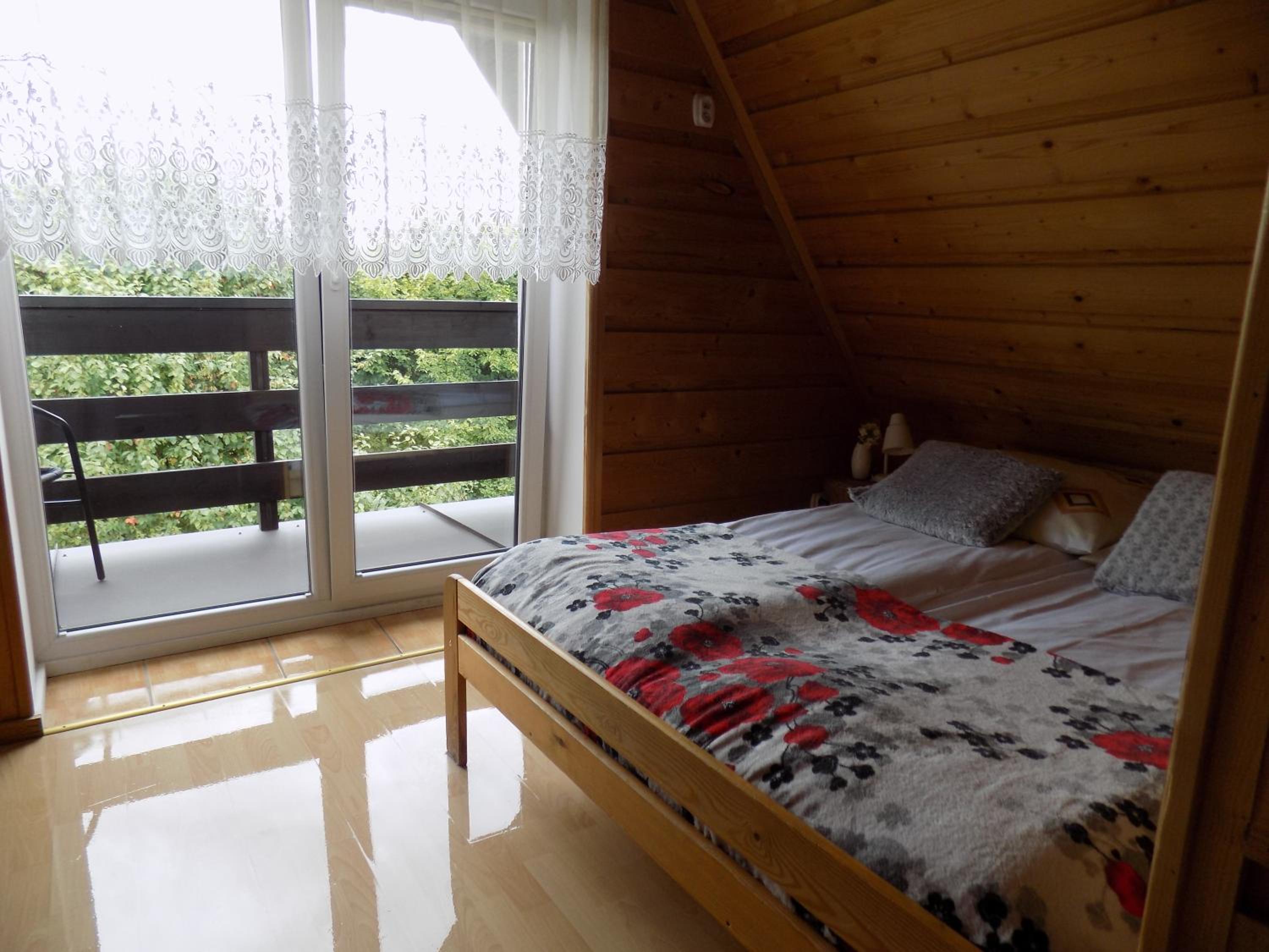 Quadruple Room with Mountain View - Attic photo 3