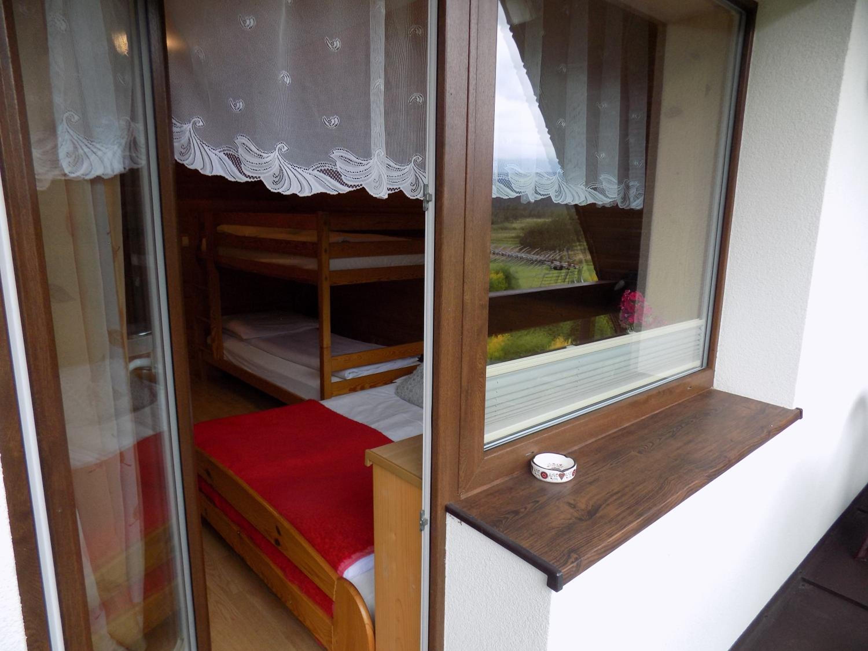 Quadruple Room with Mountain View photo 3