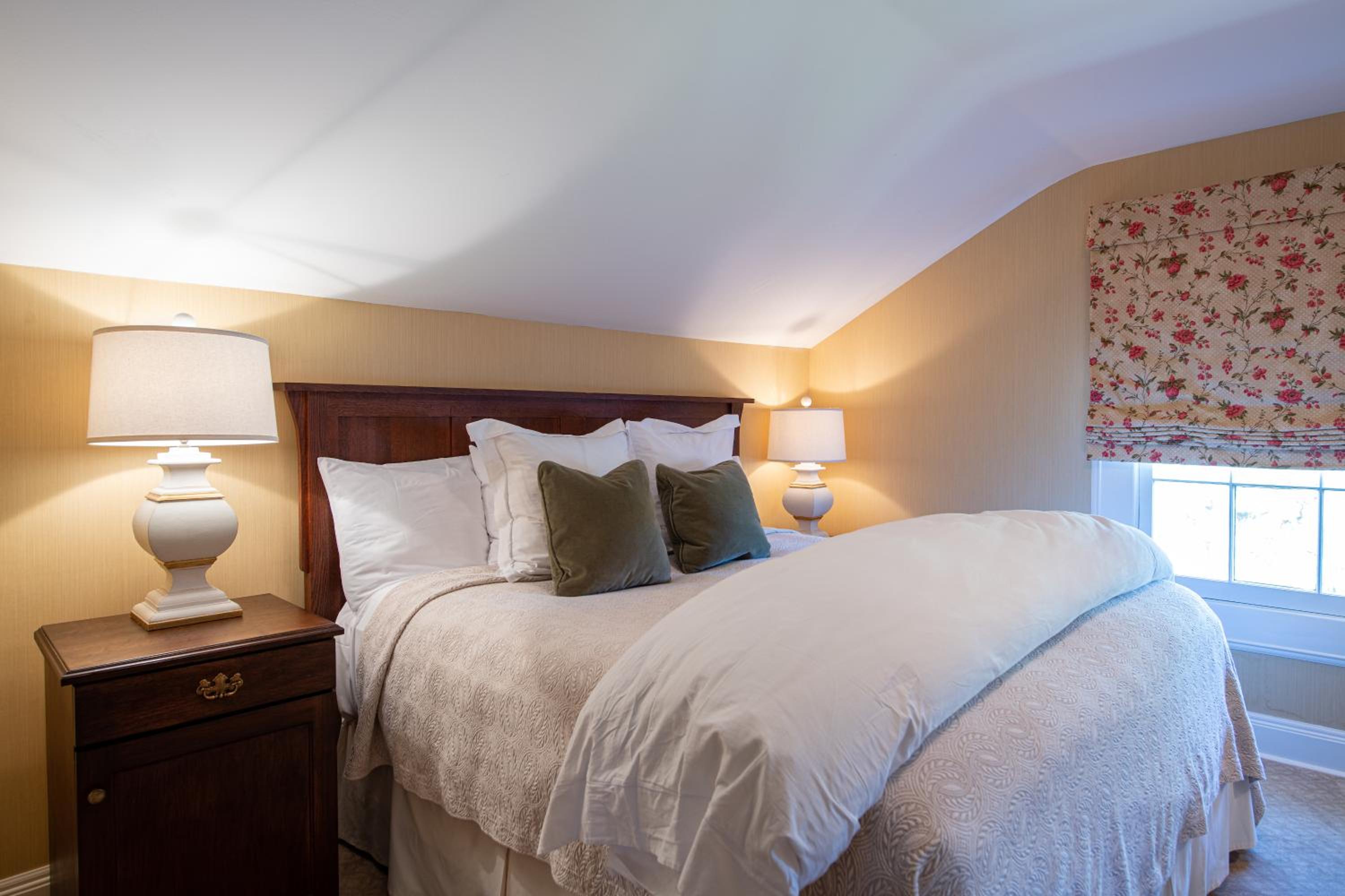 Deluxe Queen Room photo 1