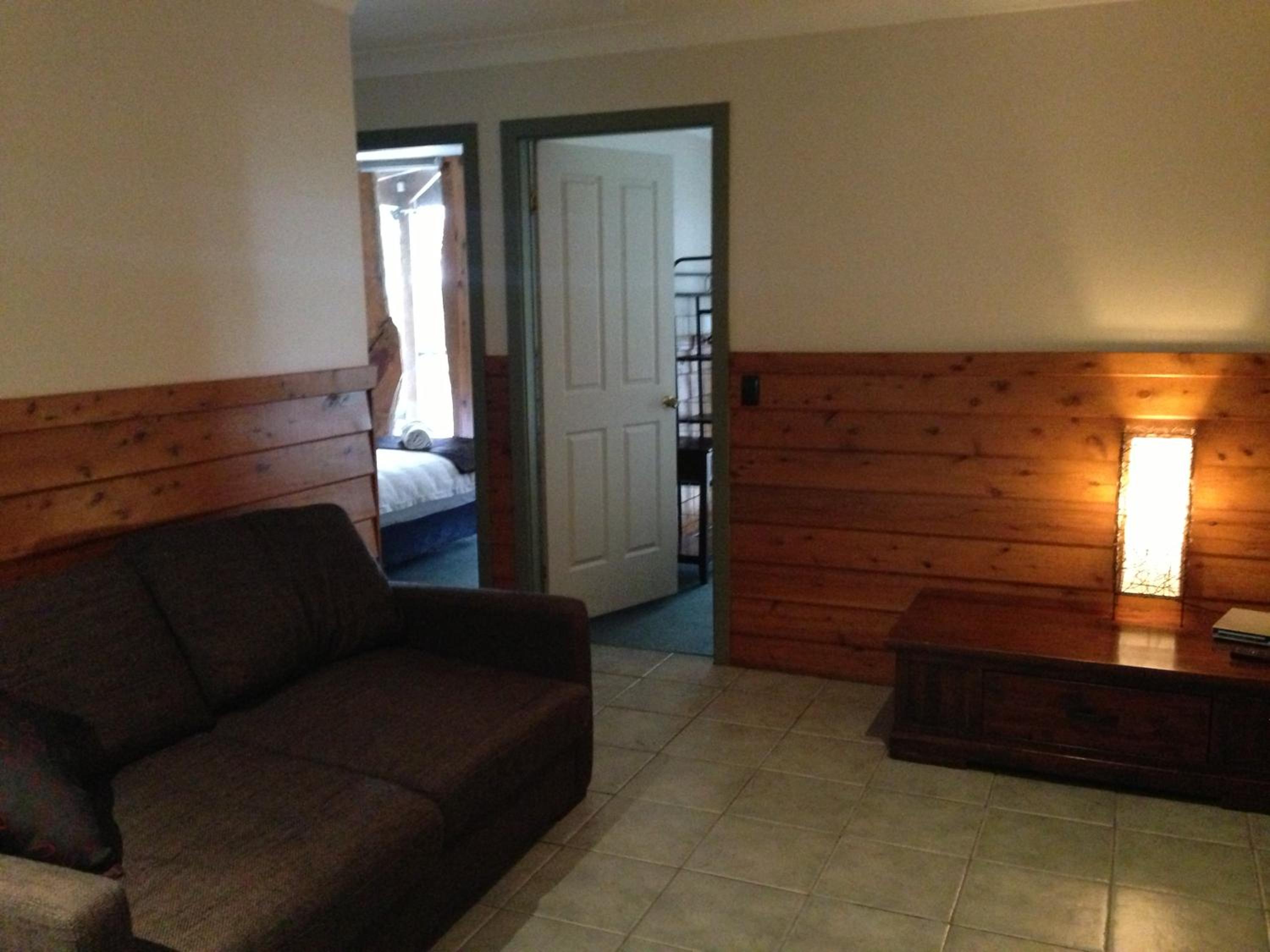Four-Bedroom House photo 3