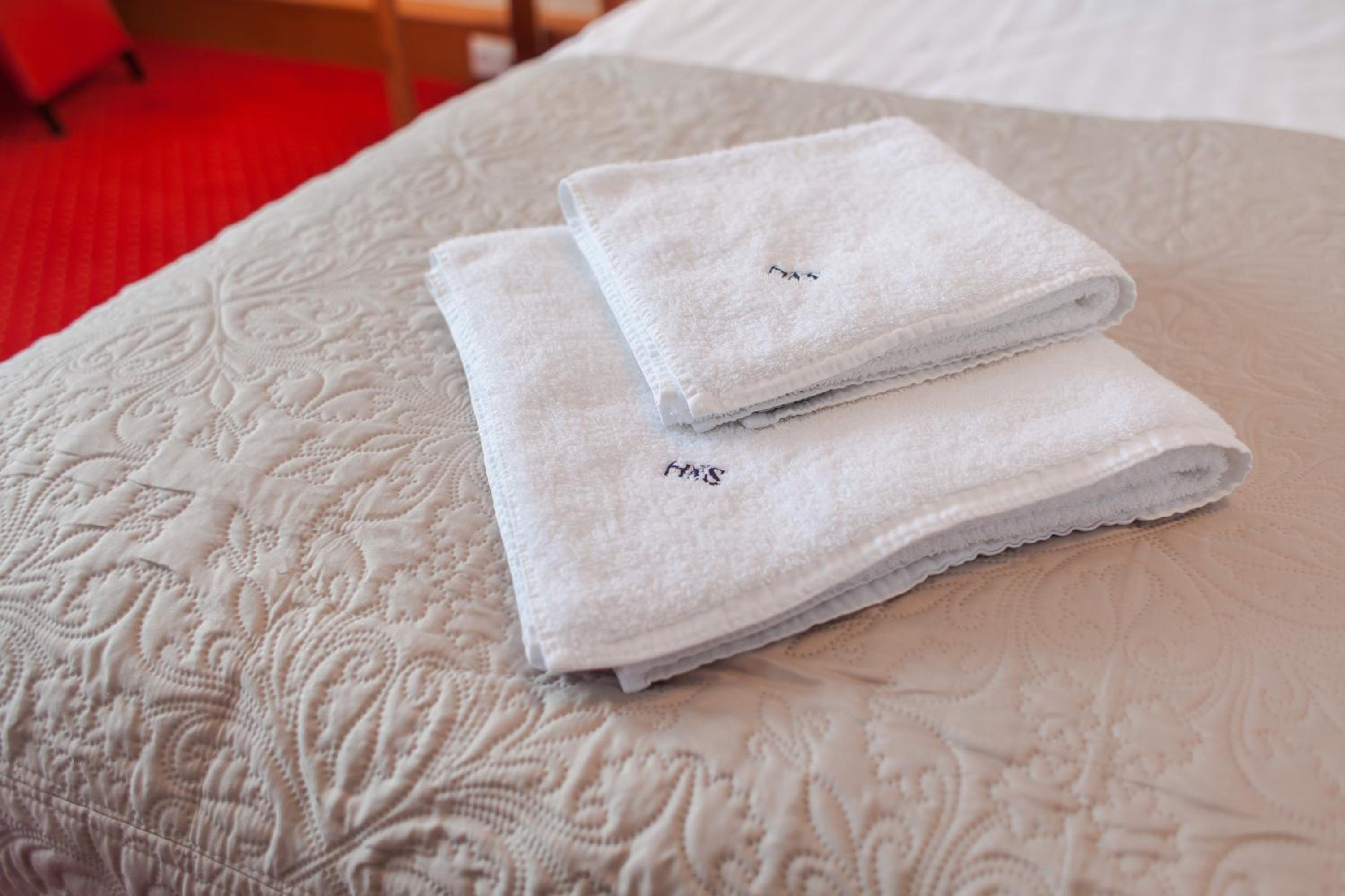 Double Room with Balcony - Photo 4