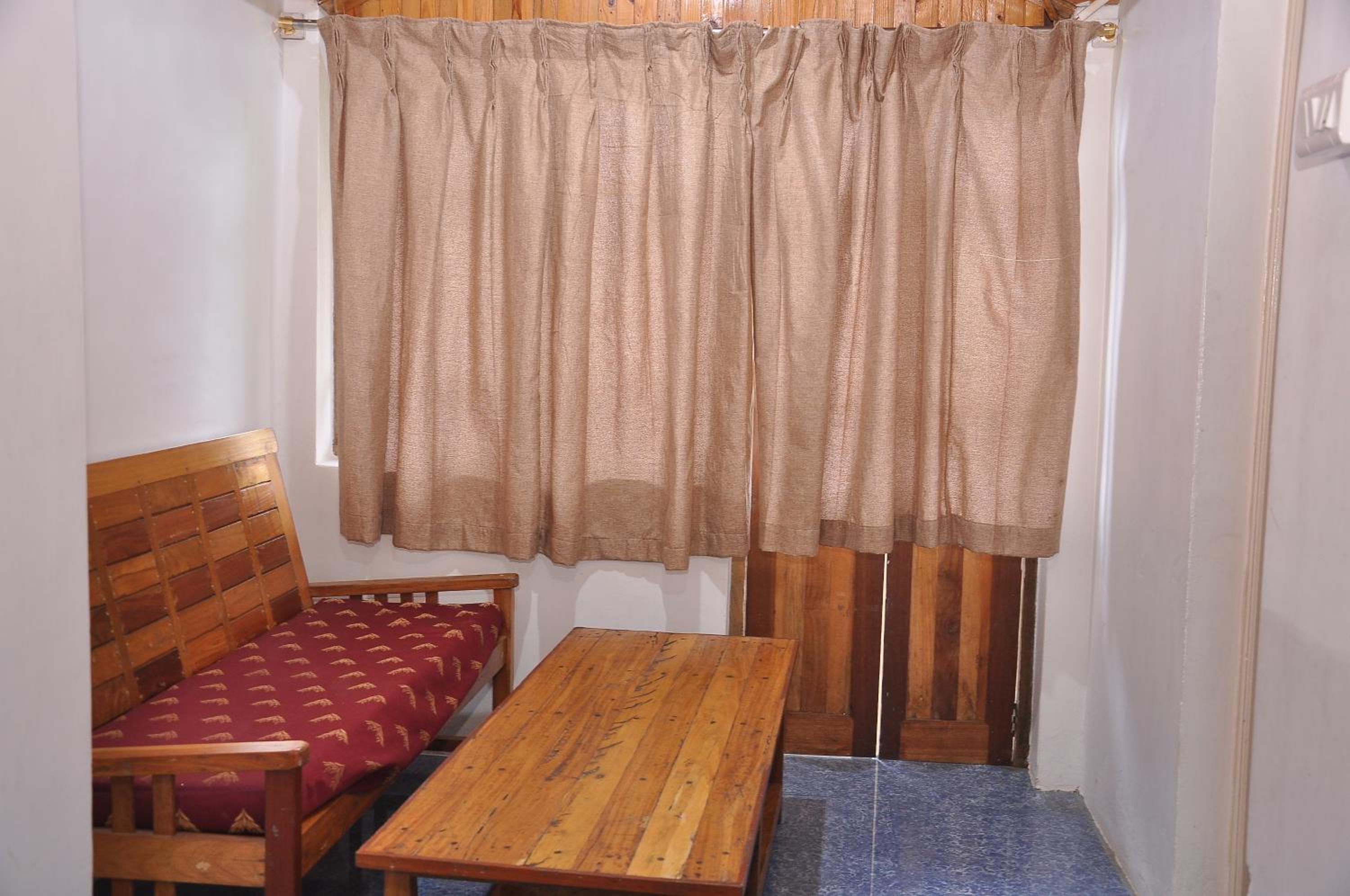 Family Room with Garden View photo 3