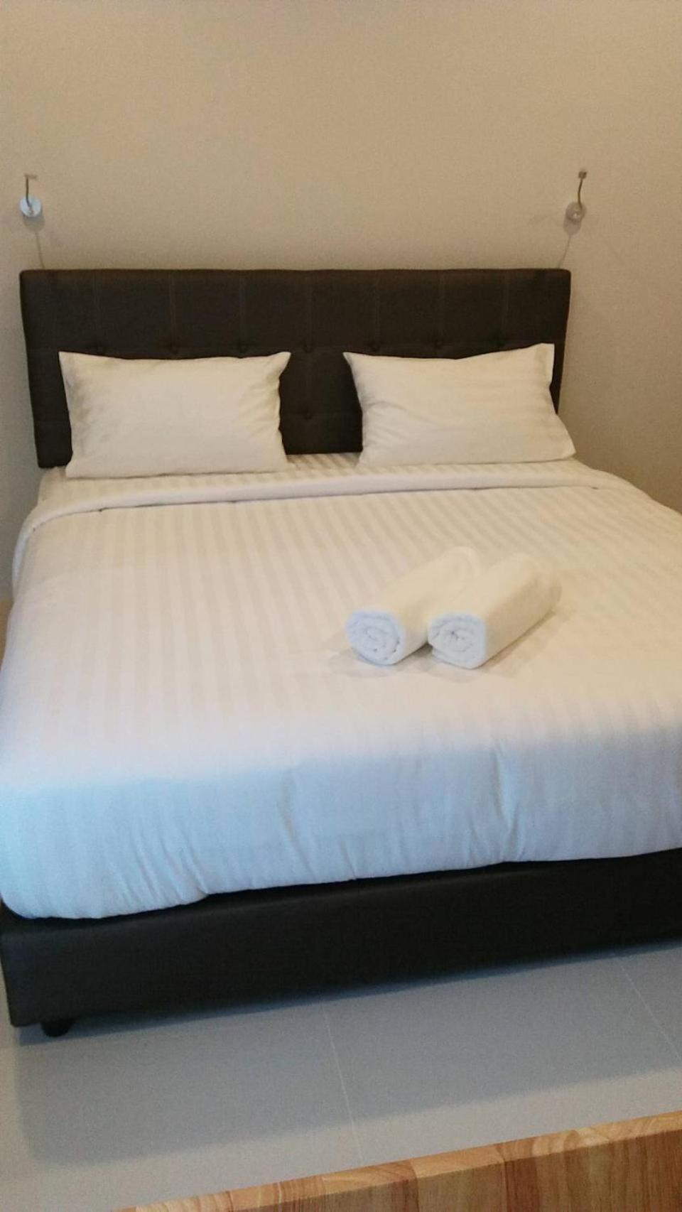Standard King Room photo 1