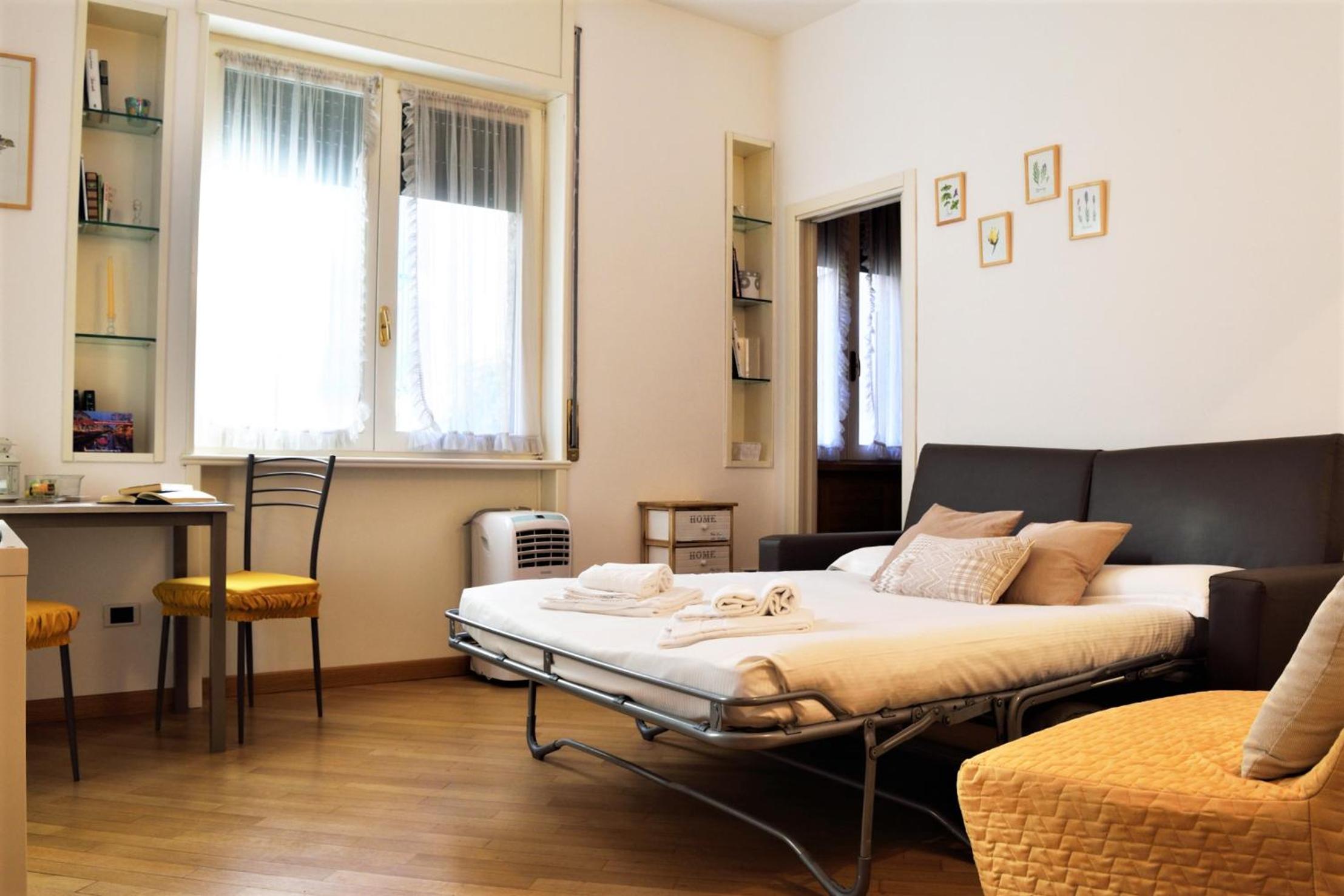 Studio Apartment