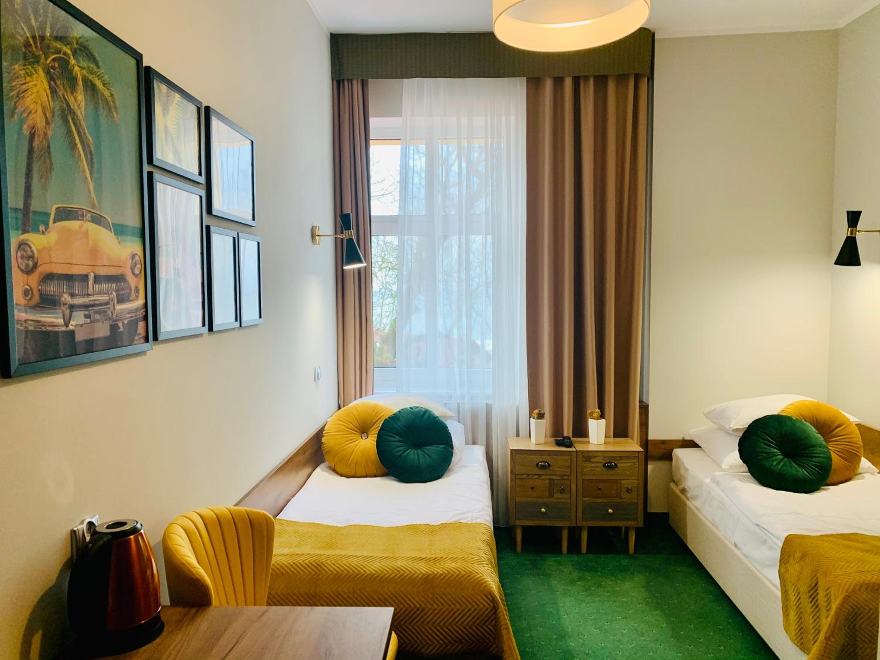 Standard Twin Room photo 3