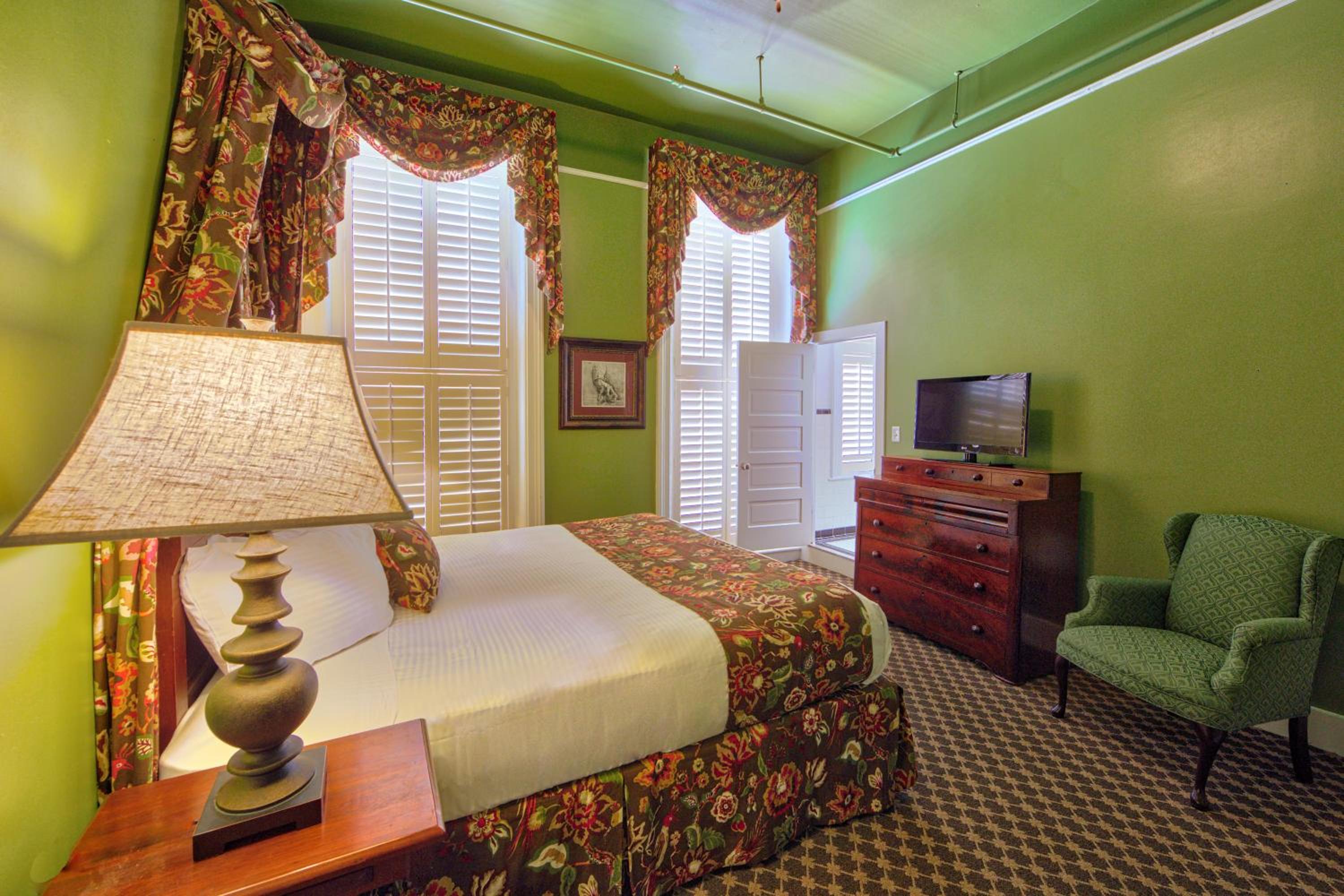 Superior King Suite