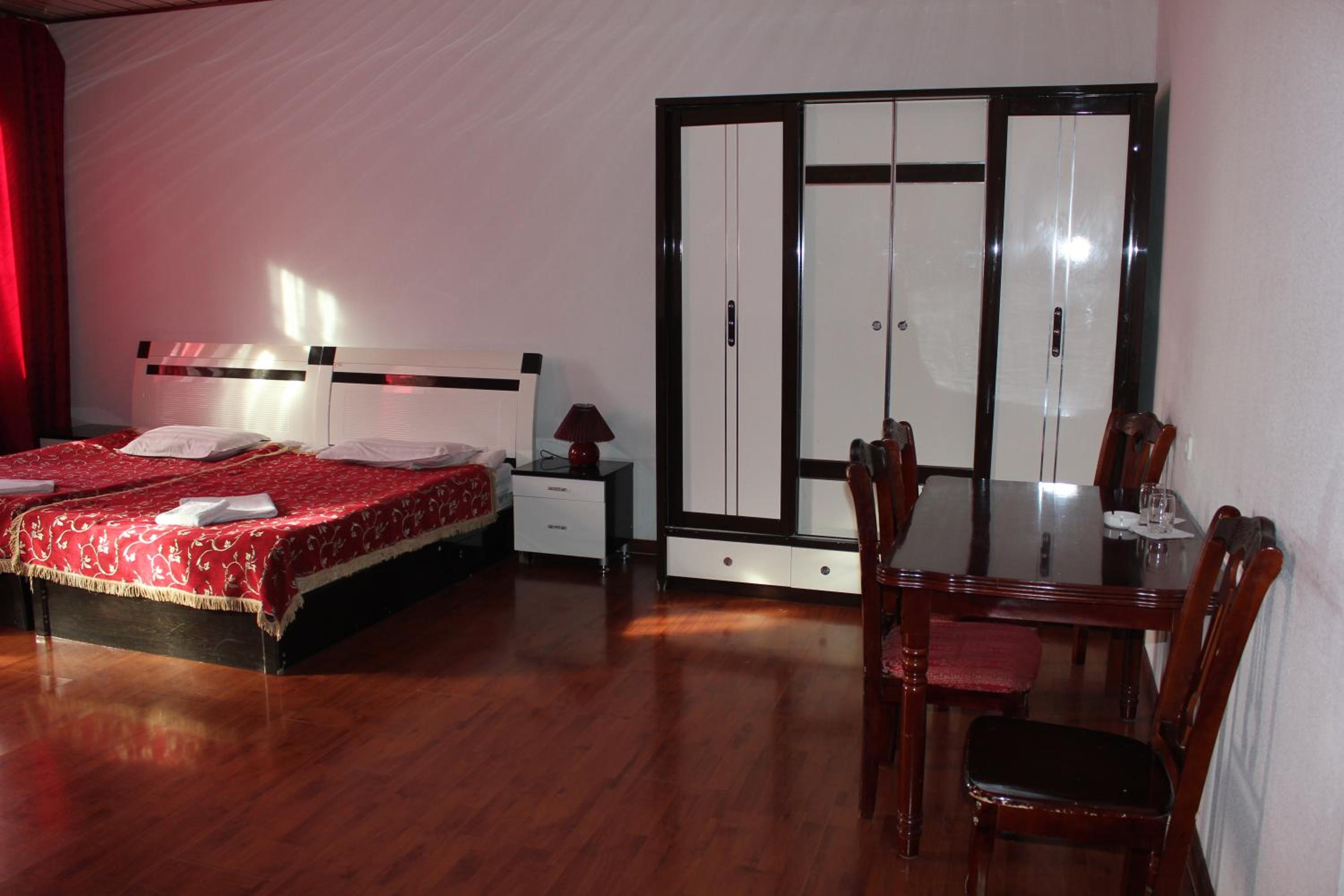 Superior Double or Twin Room photo 3