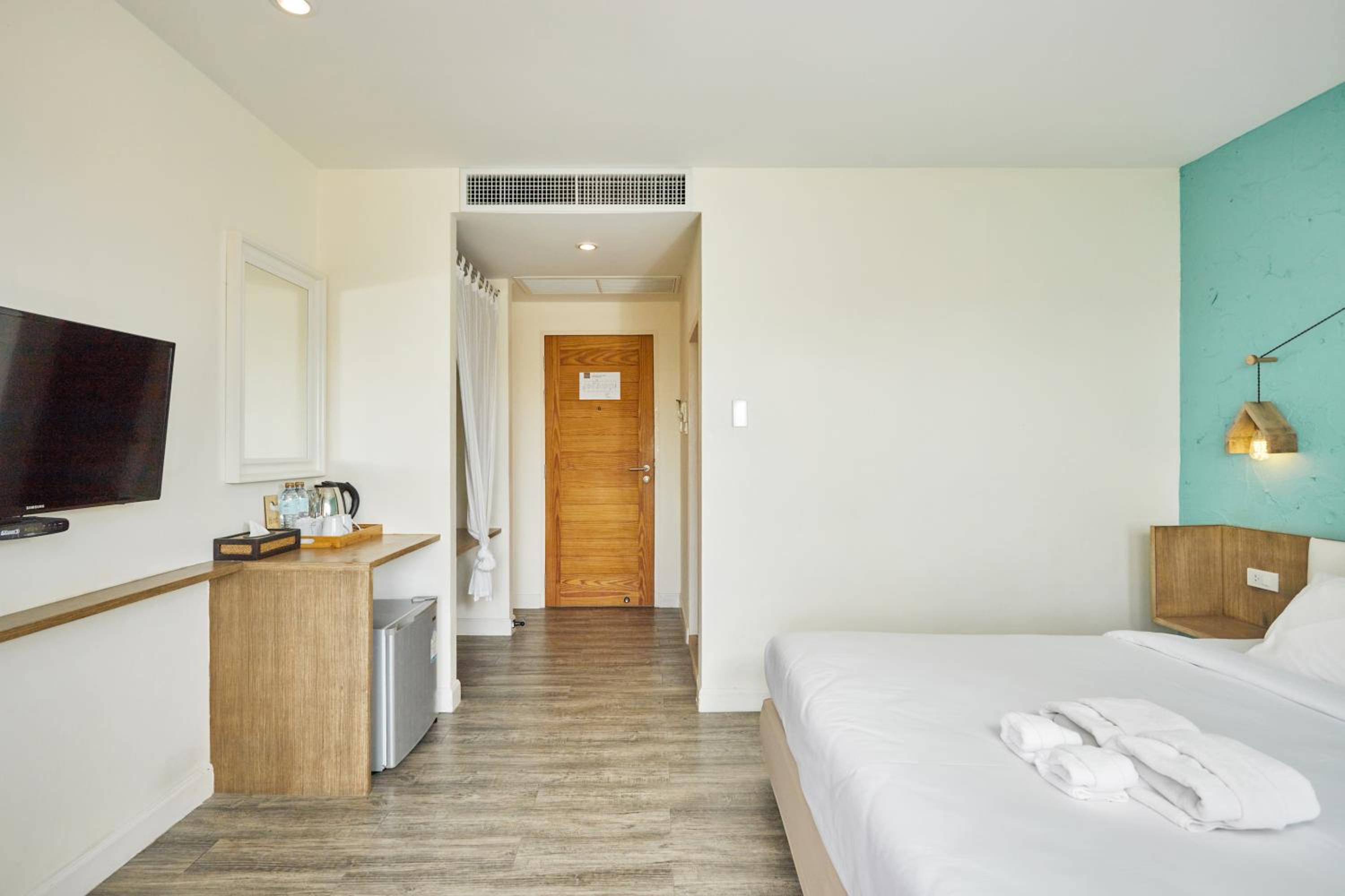 Deluxe Double Room photo 3