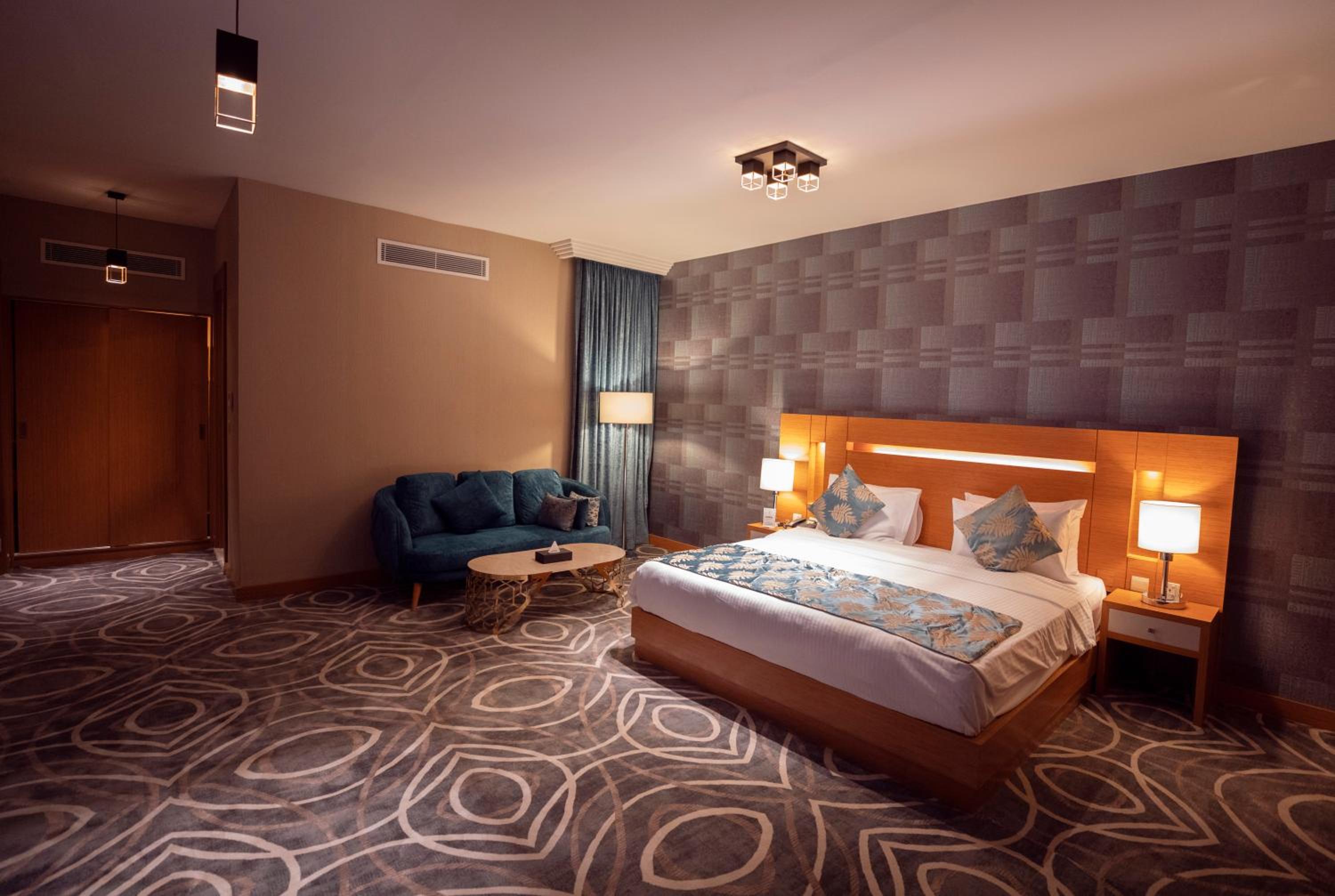 Deluxe Double Room photo 2