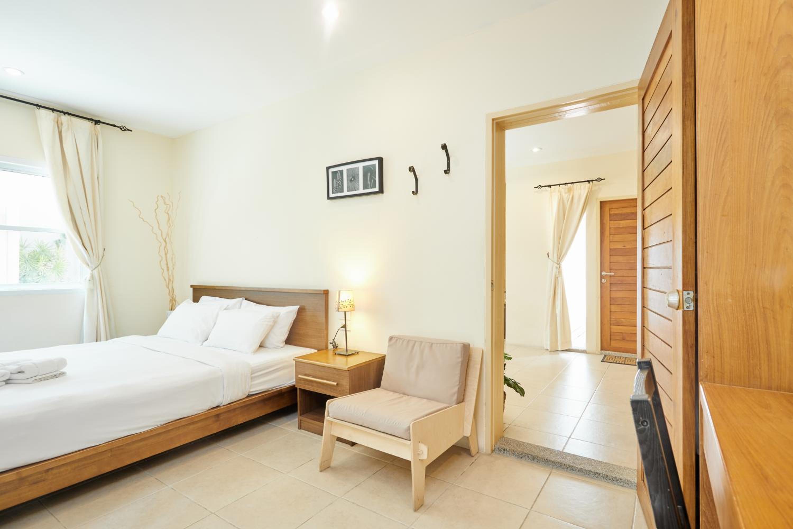 Two-Bedroom Family Villa - Photo 9