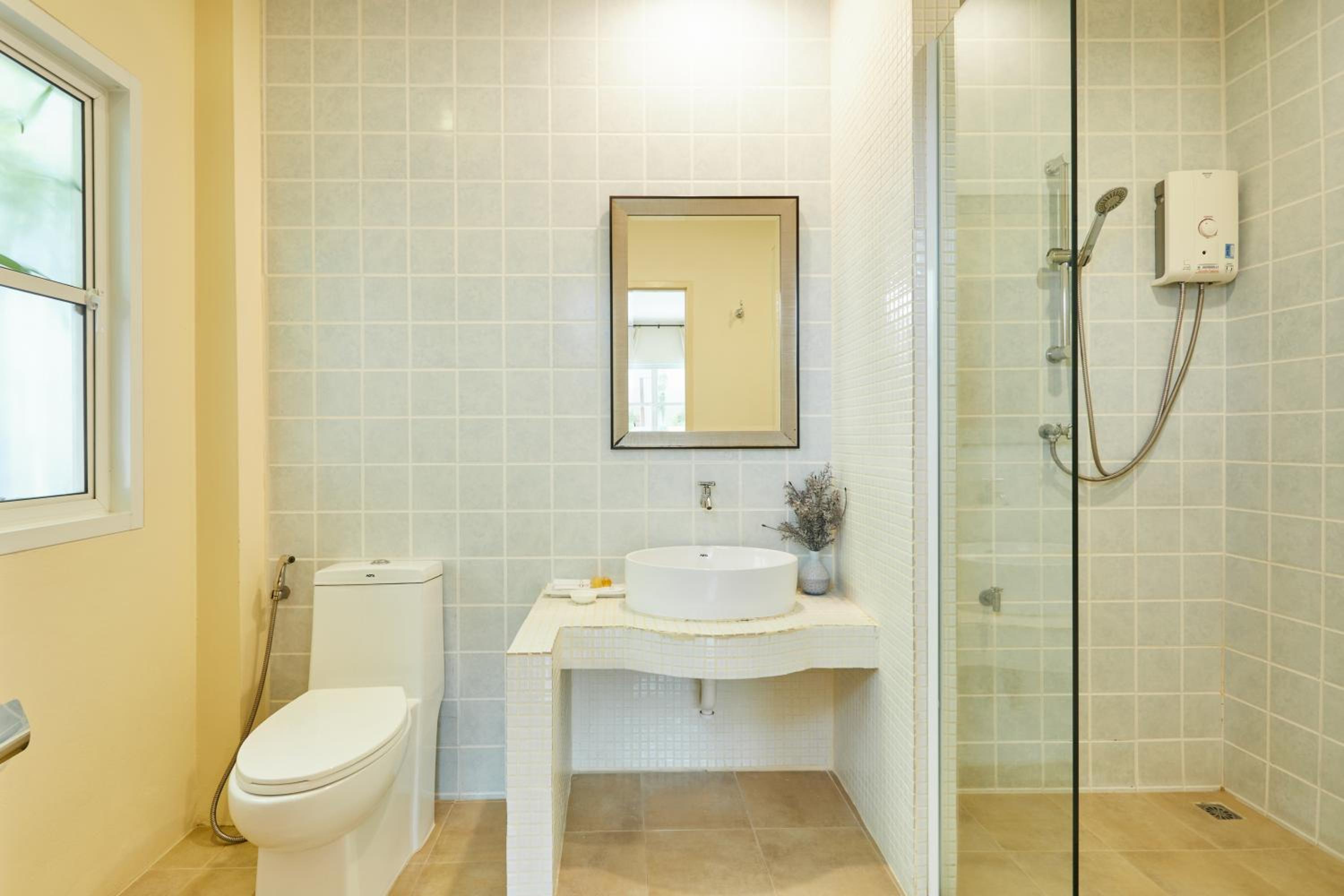 Two-Bedroom Family Villa - Photo 10