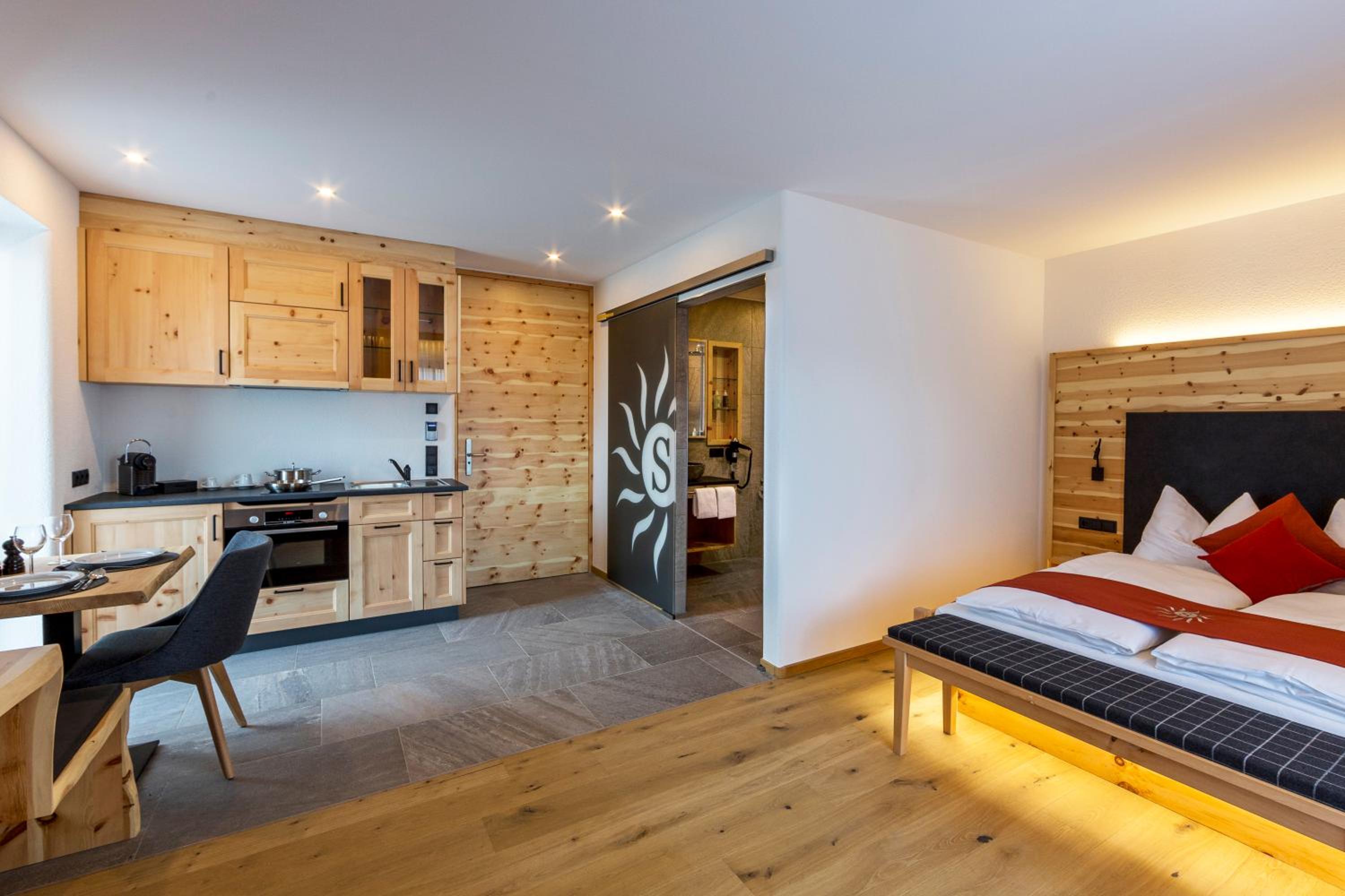 Superior Apartment - Photo 2