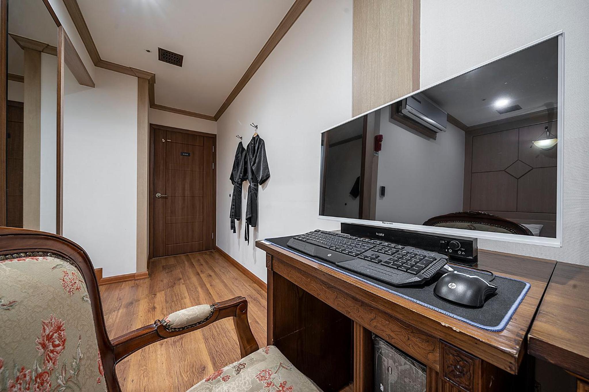 Premier Twin Room photo 1