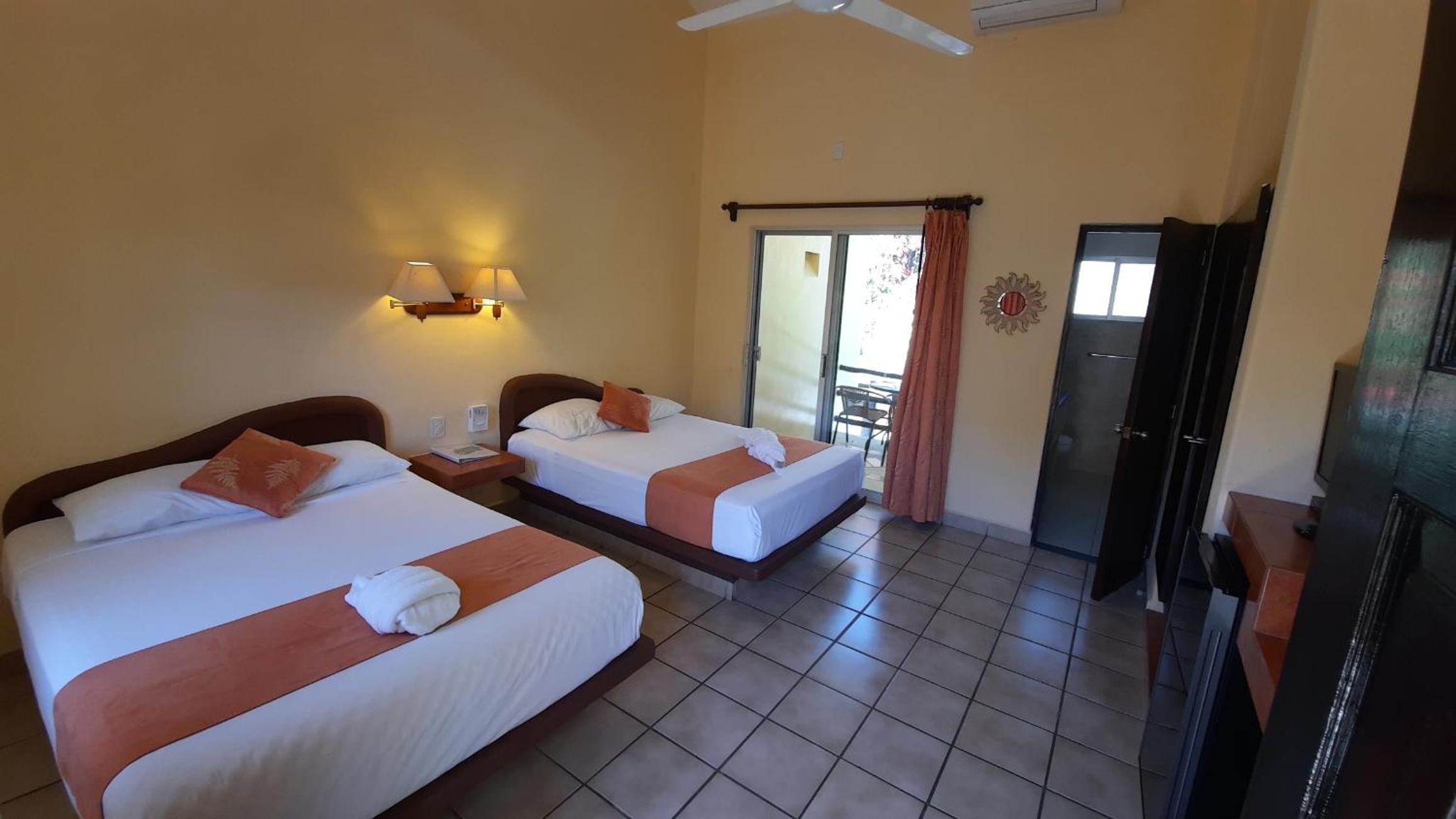 Standard Room - Photo 29