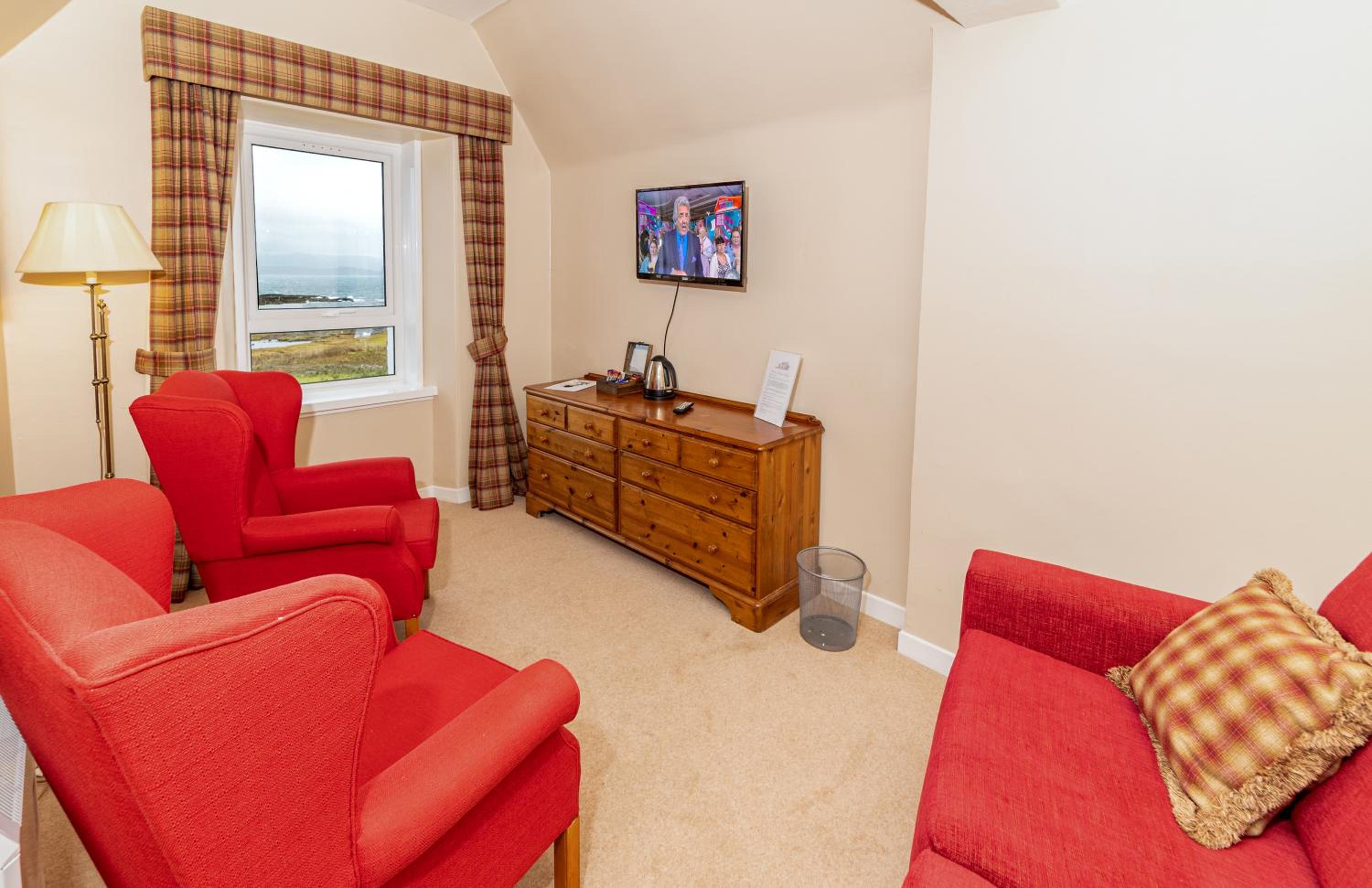 Deluxe Double or Twin Room with Sea View - Photo 5