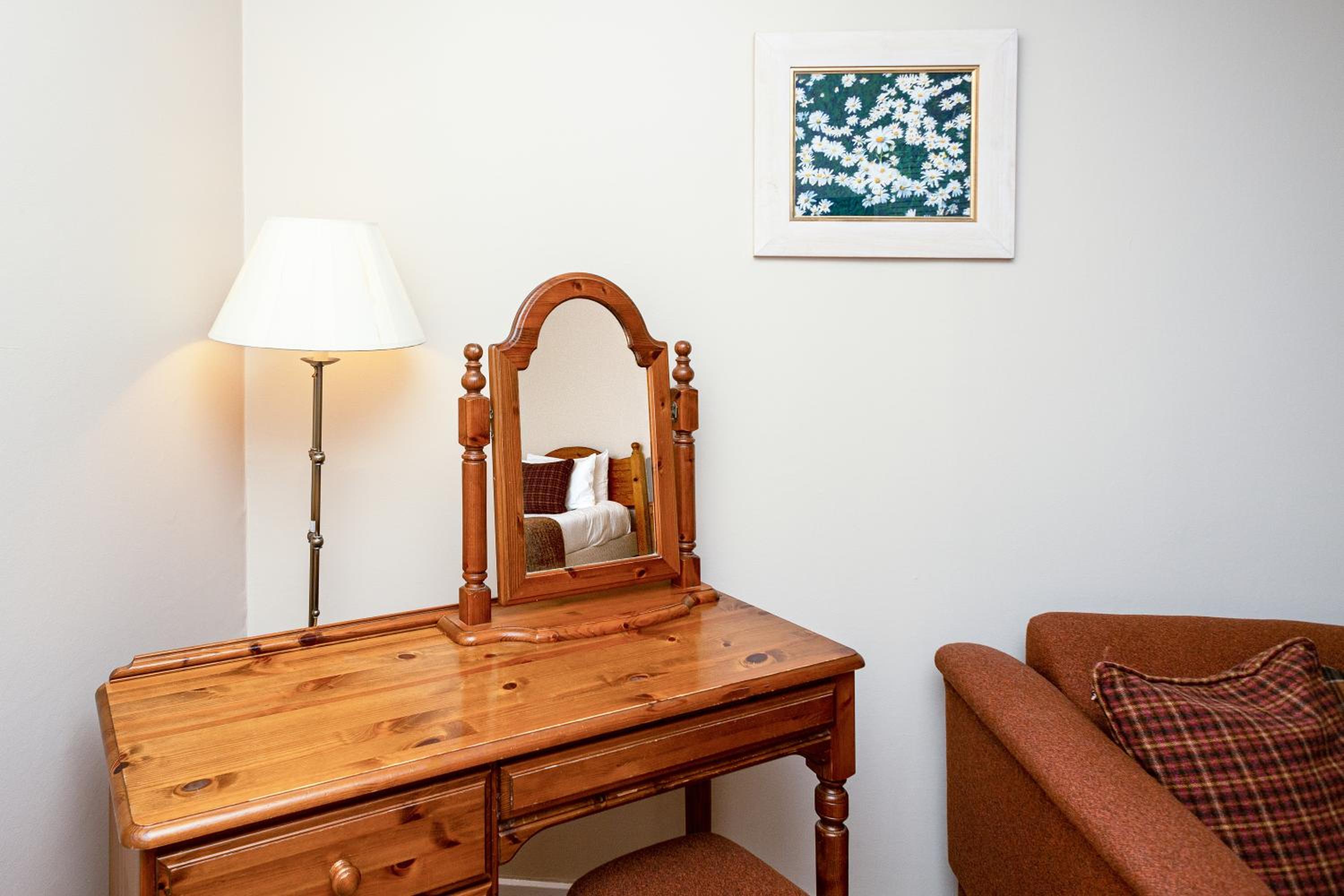 Standard Twin Room - Photo 4