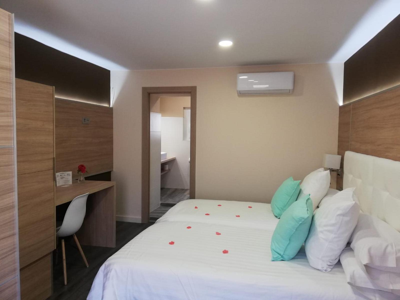 Double Room - Photo 1
