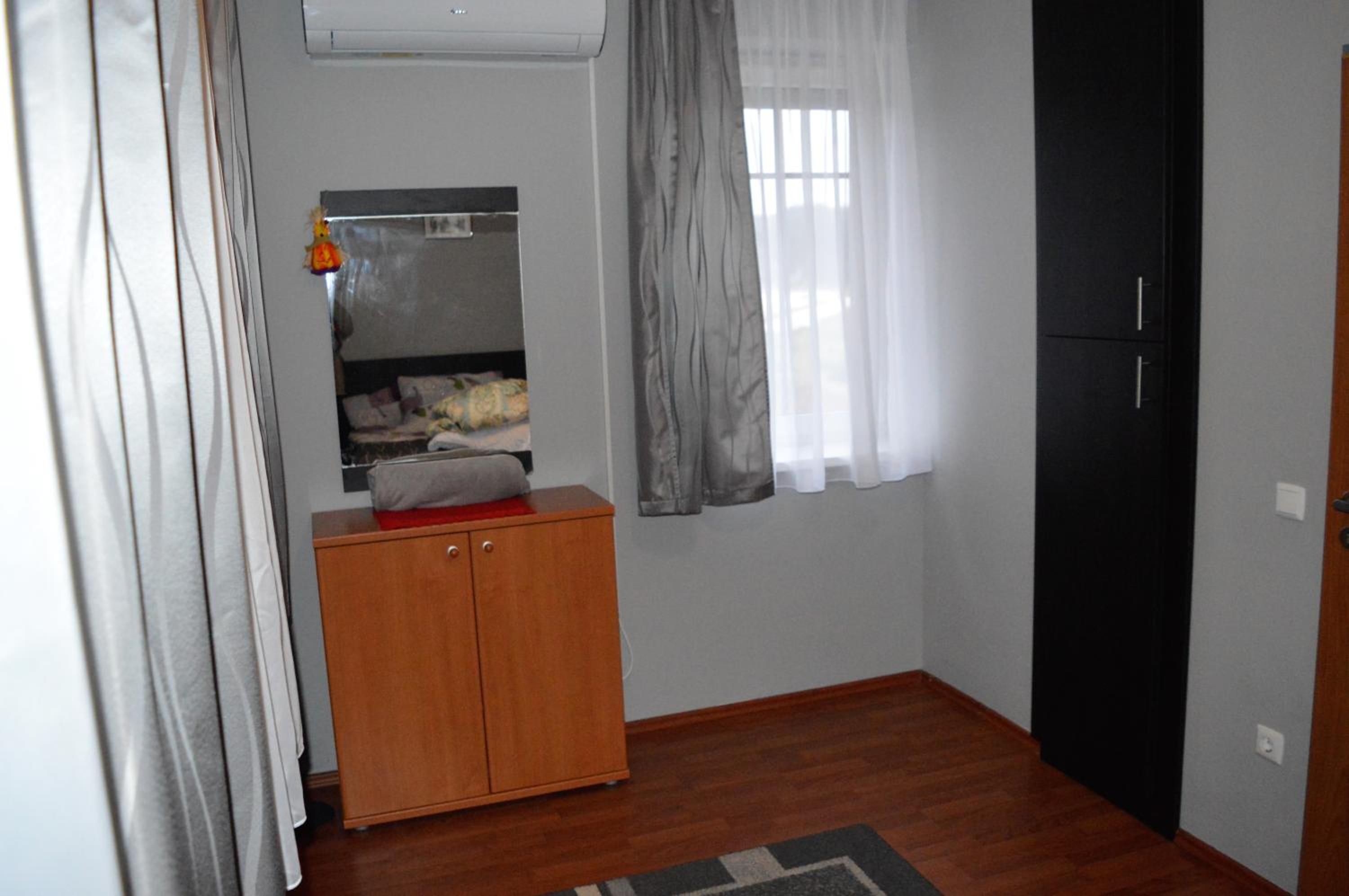 Two-Bedroom Apartment - Photo 8