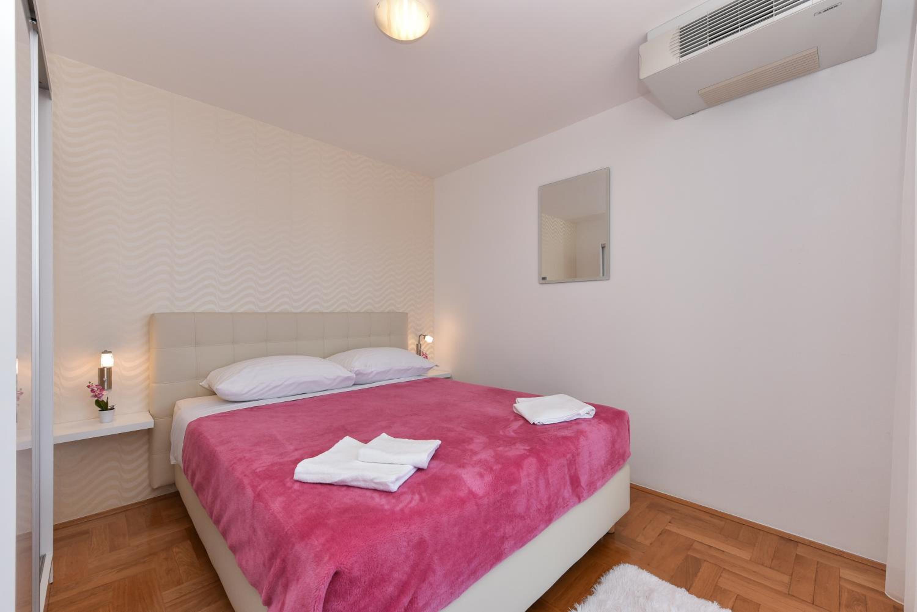 Comfort One-Bedroom Apartment with Balcony