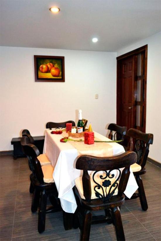 King Suite with Spa Bath photo 2