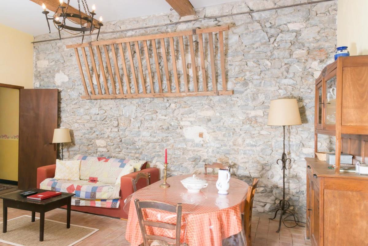 Two-Bedroom Cottage photo 2