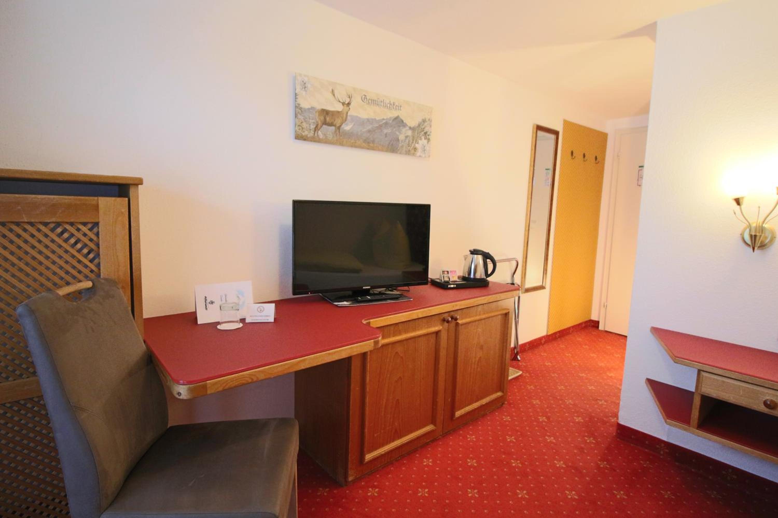 Single Room with Balcony photo 2