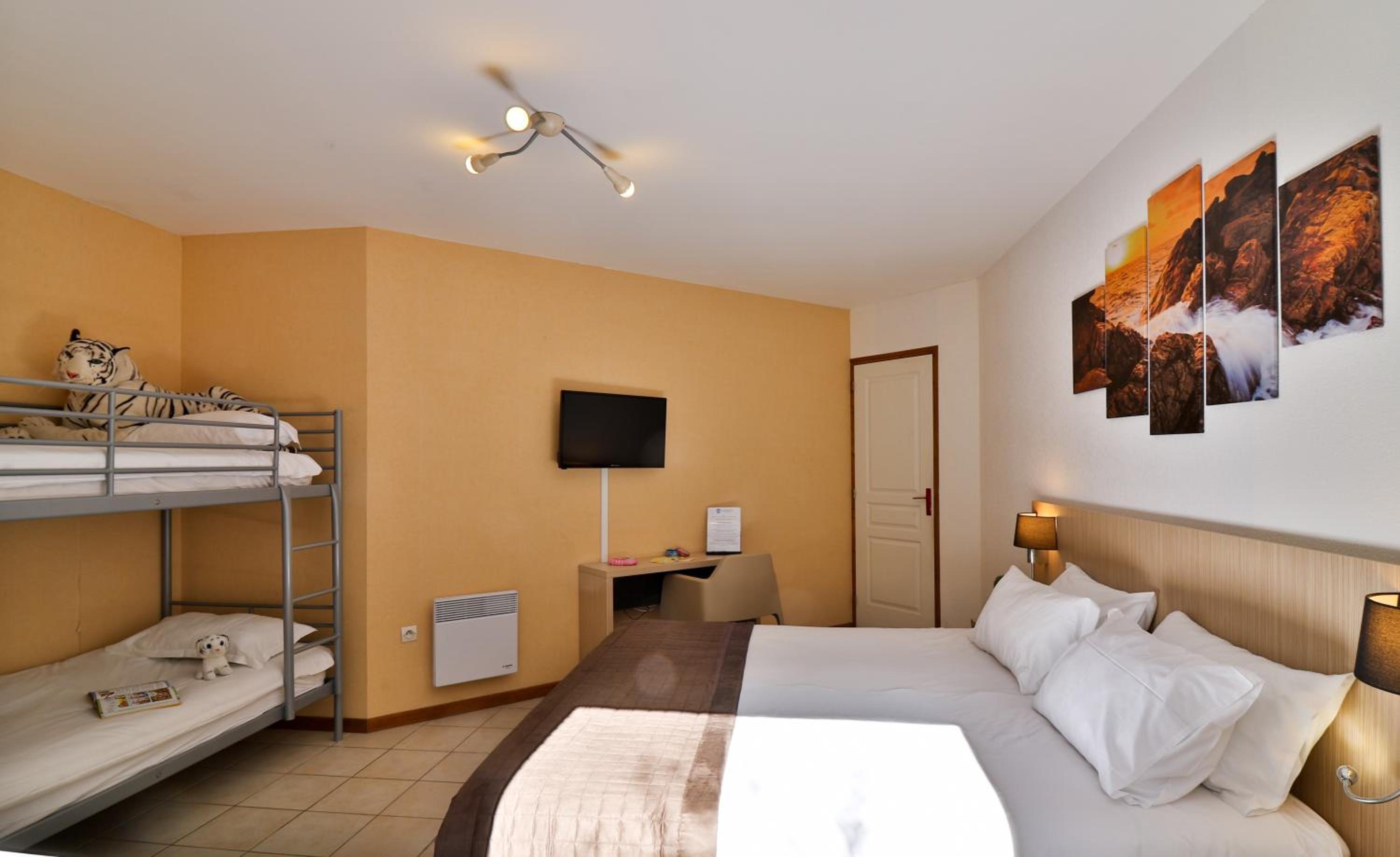 Quadruple Room photo 1