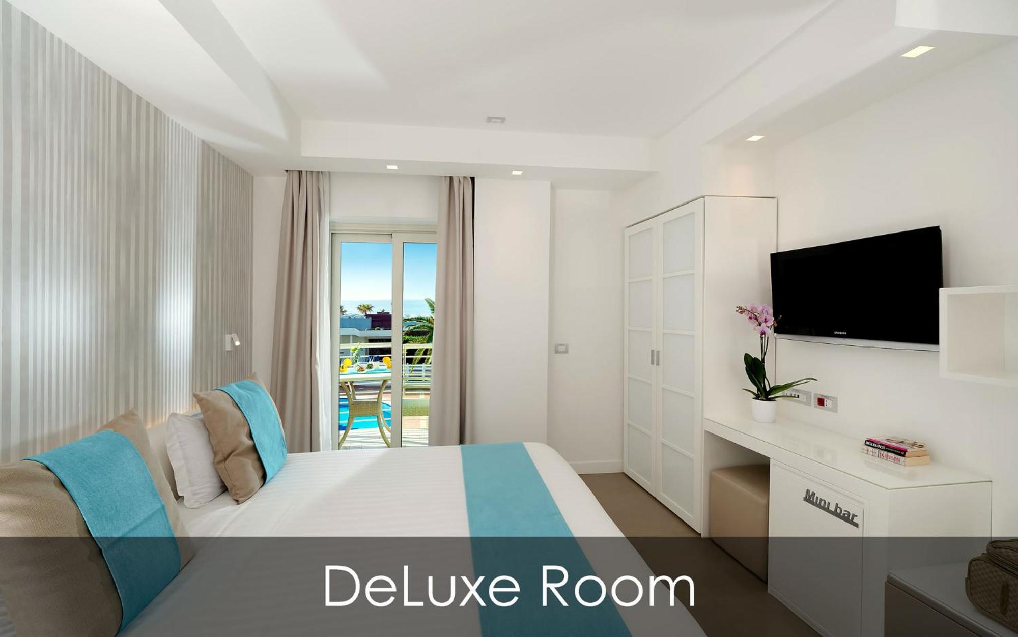 Deluxe Room (2 Adults + 2 Children)