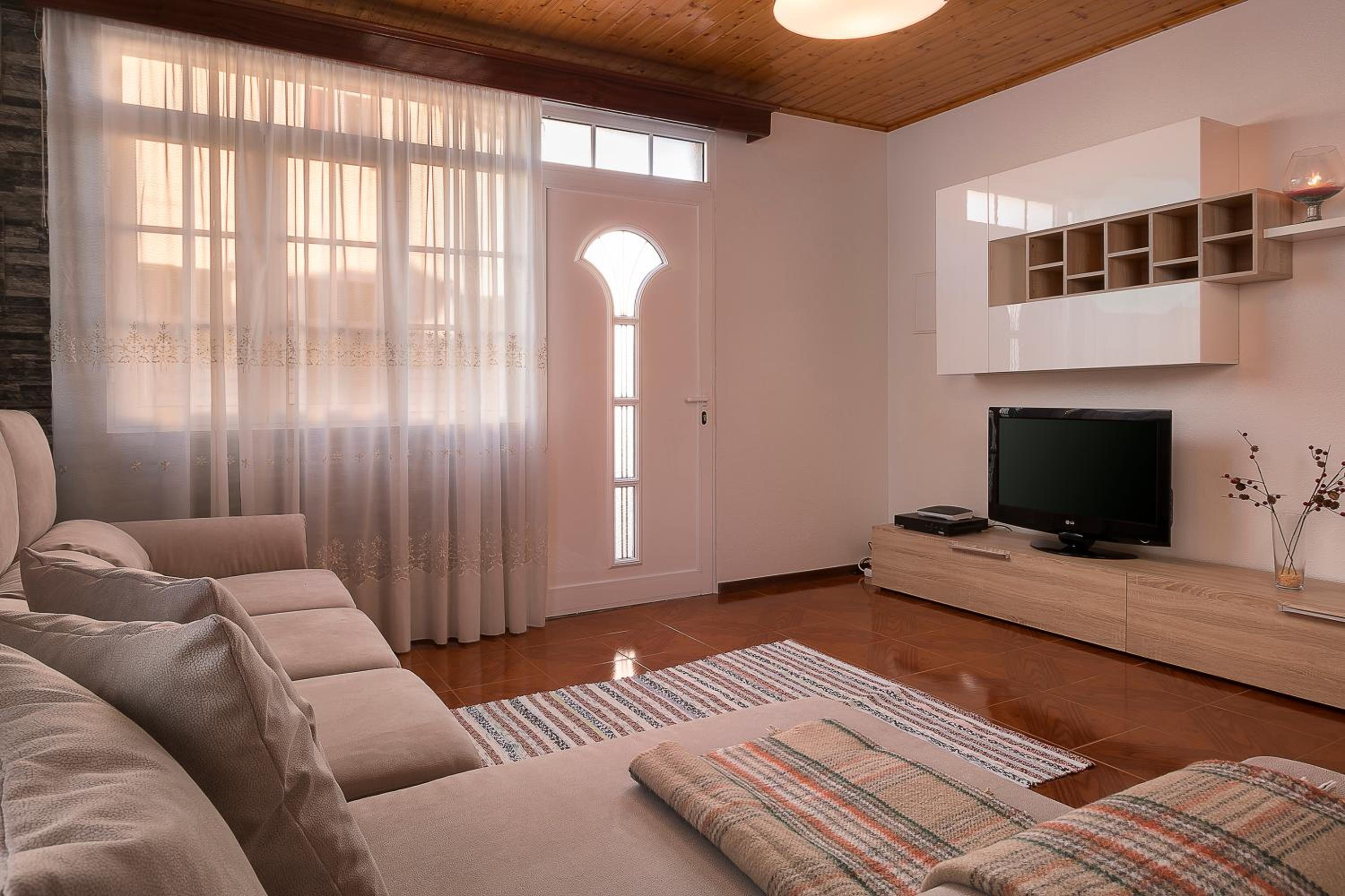 Three-Bedroom House photo 2